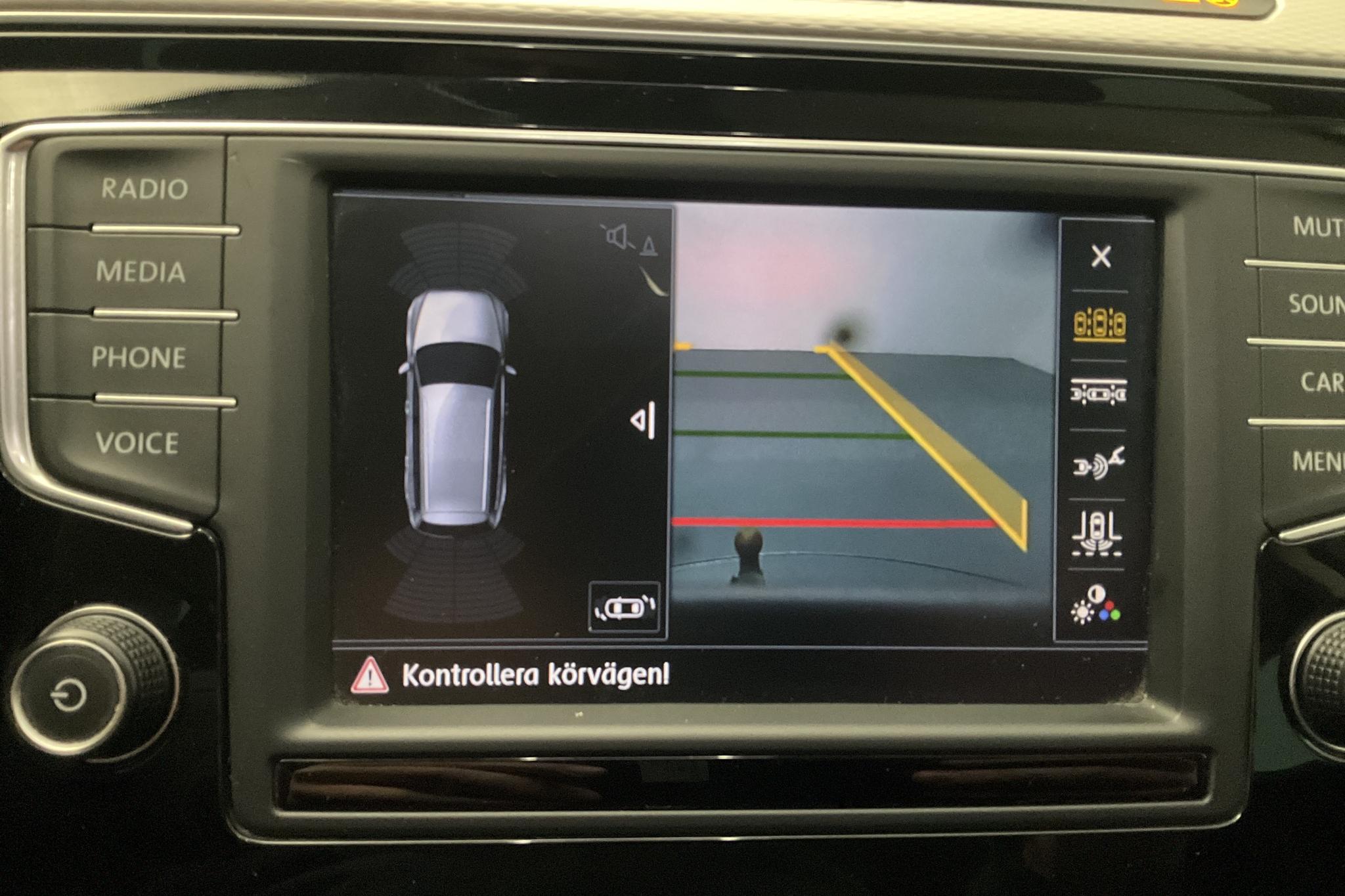 VW Passat 1.4 Plug-in-Hybrid Sportscombi (218hk) - 114 090 km - Automatic - silver - 2017