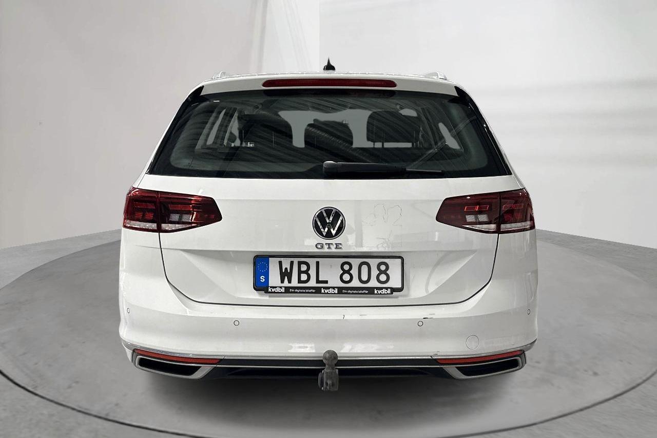 VW Passat 1.4 GTE Sportscombi (218hk) - 123 390 km - Automatic - white - 2021