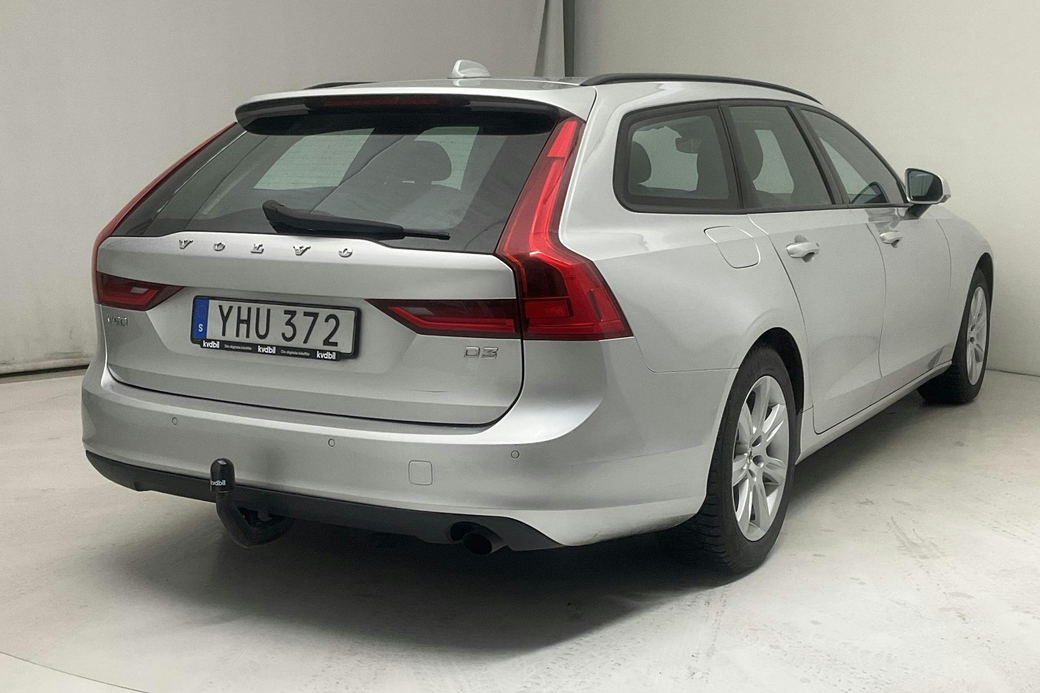 Volvo V90 D3 (150hk) - 123 360 km - Manual - silver - 2017