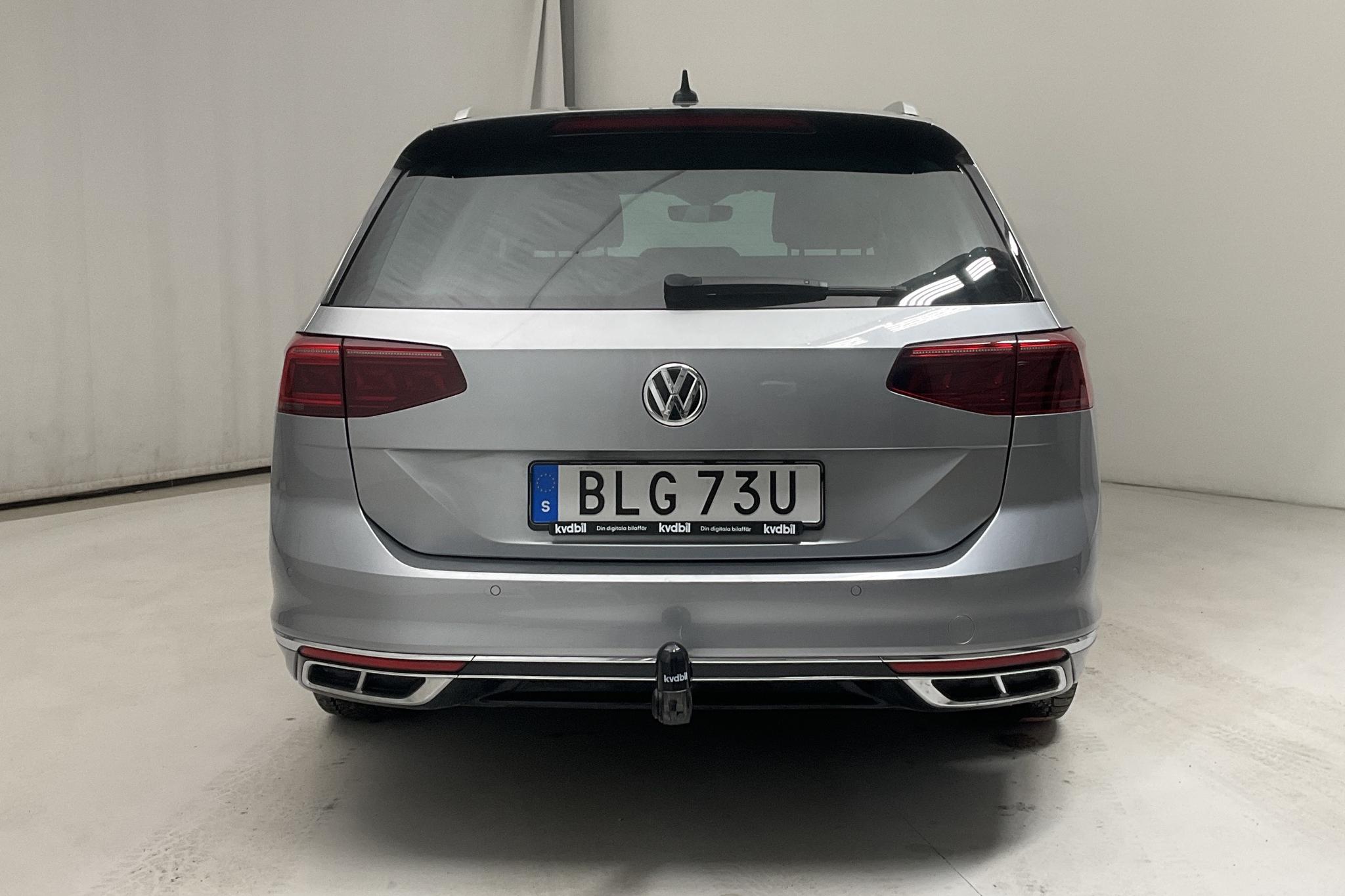 VW Passat 2.0 TDI Sportscombi (190hk) - 56 170 km - Automatic - silver - 2020