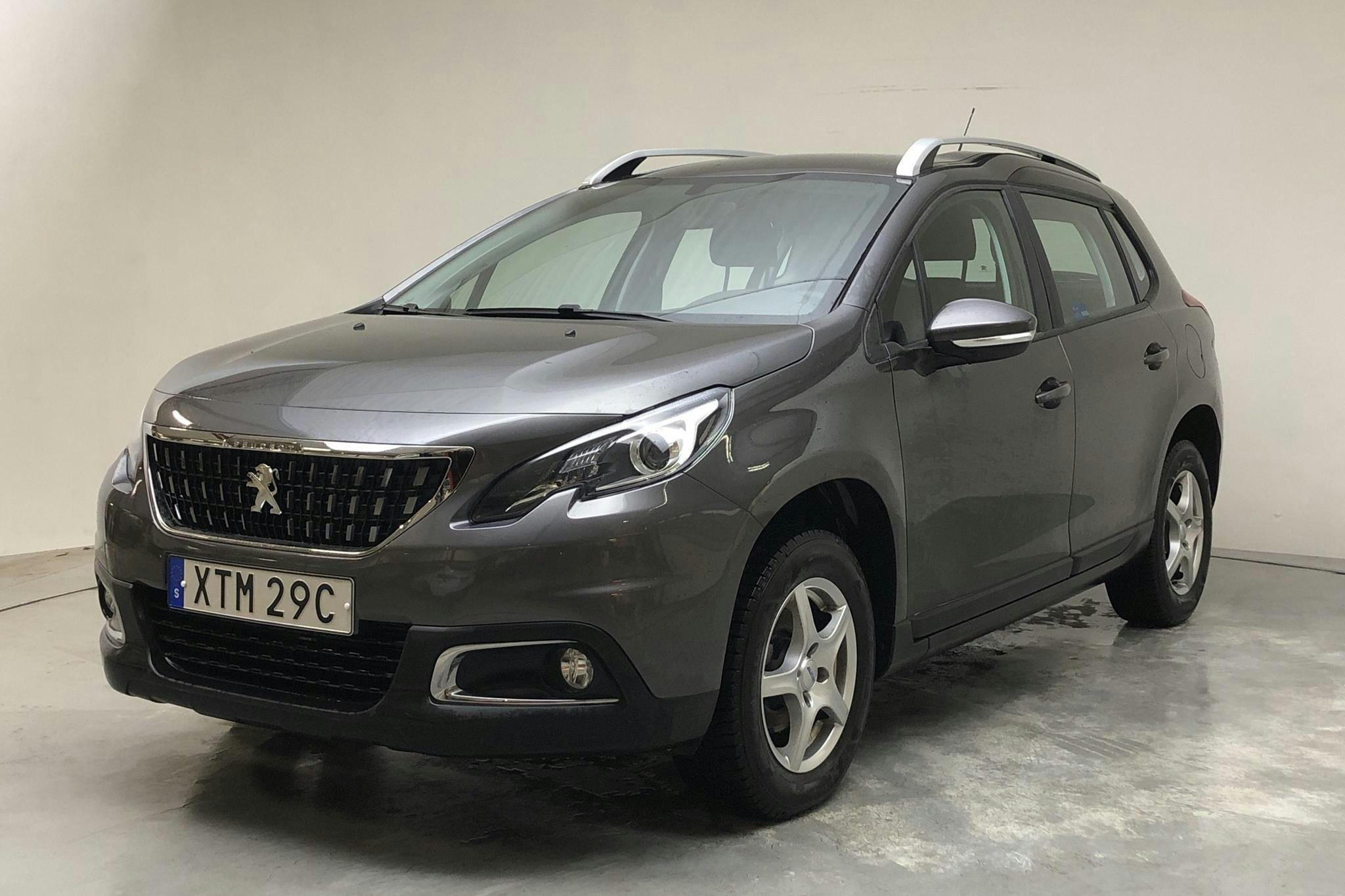 Peugeot 2008 PureTech (82hk) - 3 960 km - Manual - Dark Grey - 2019