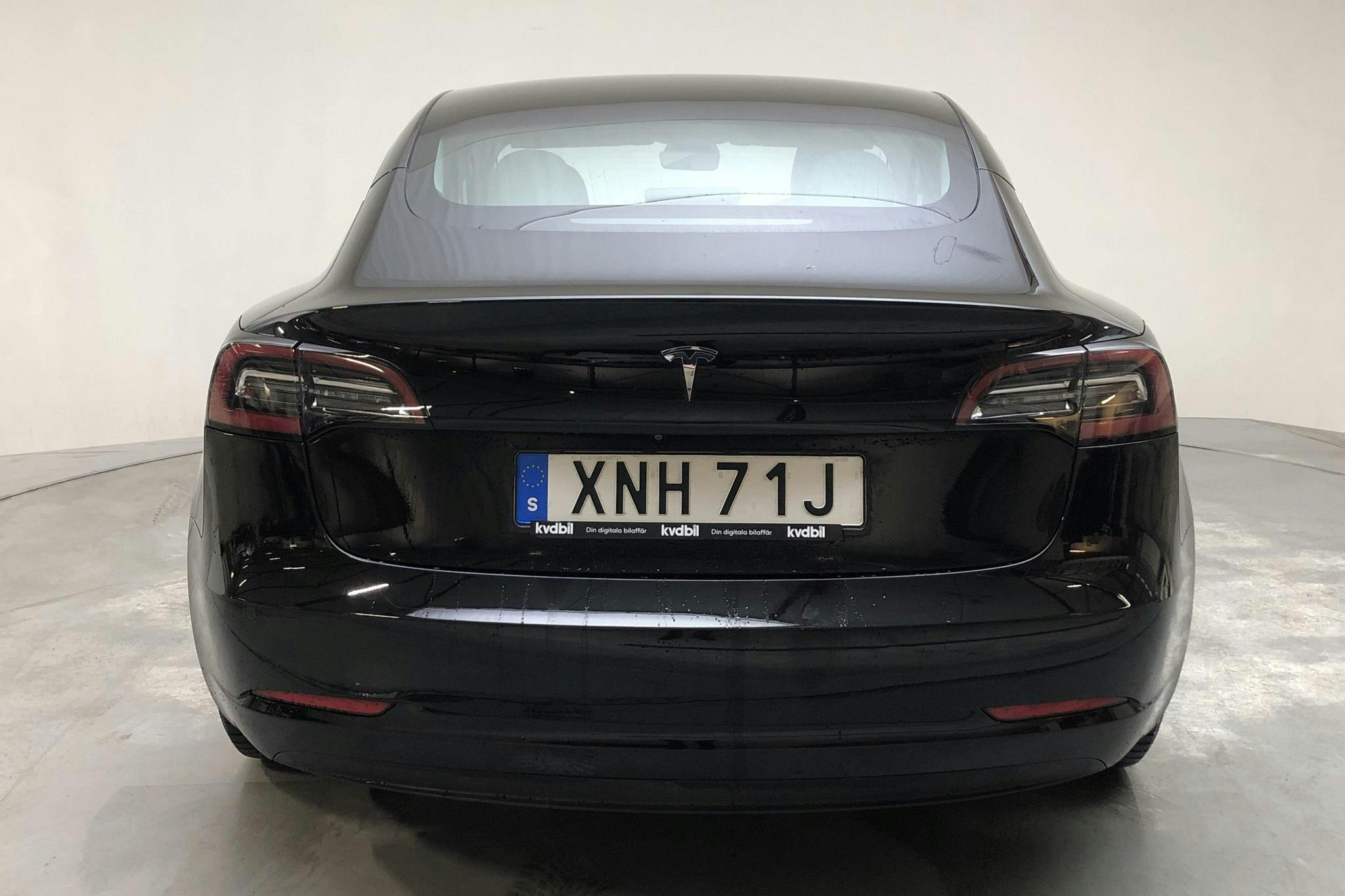 Tesla Model 3 Standard Range RWD - 81 670 km - Automatic - black - 2020