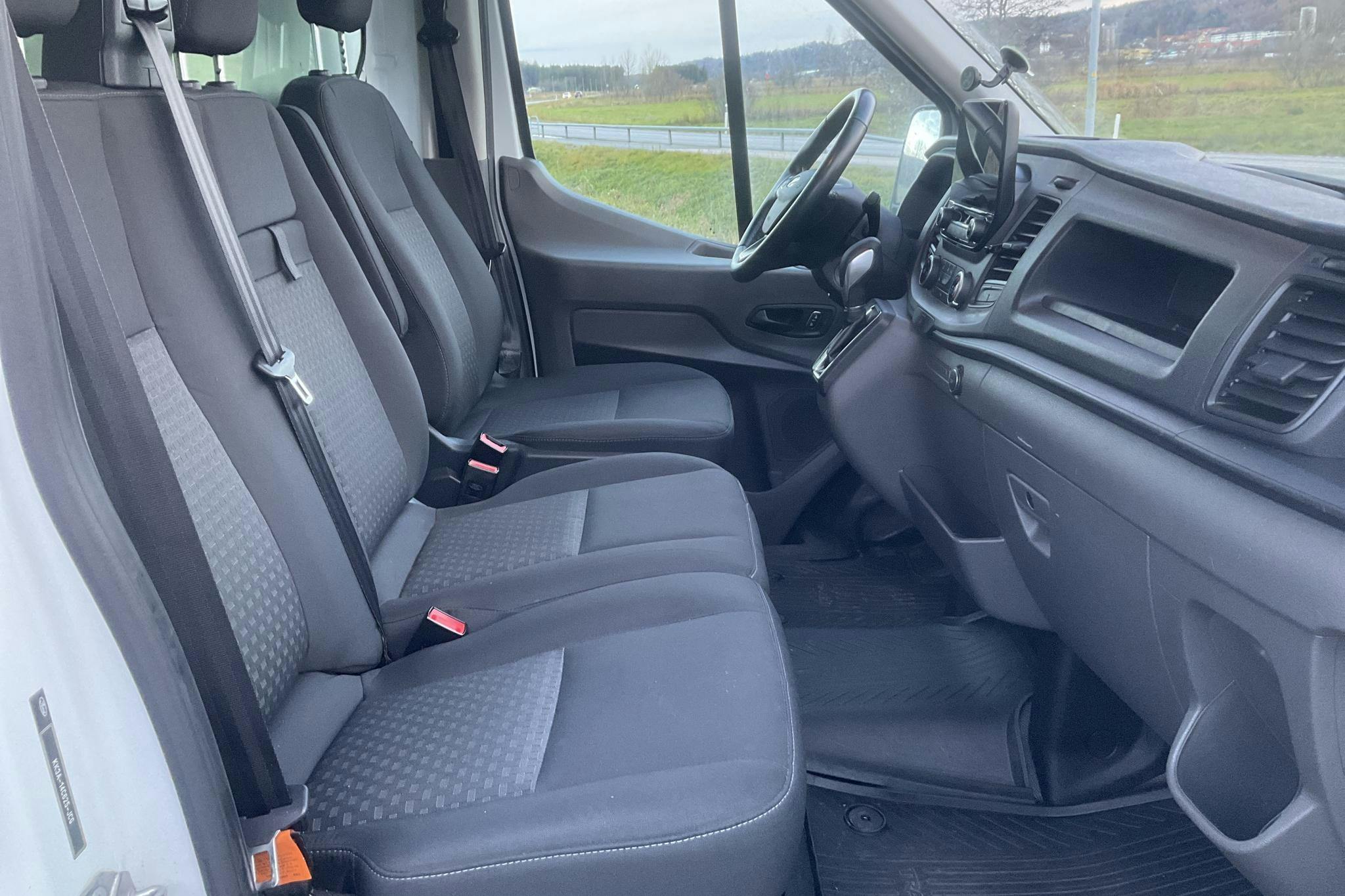 Ford Transit 350 2.0 TDCi 2WD Volymskåp(160hk) - 180 670 km - Automatic - white - 2021