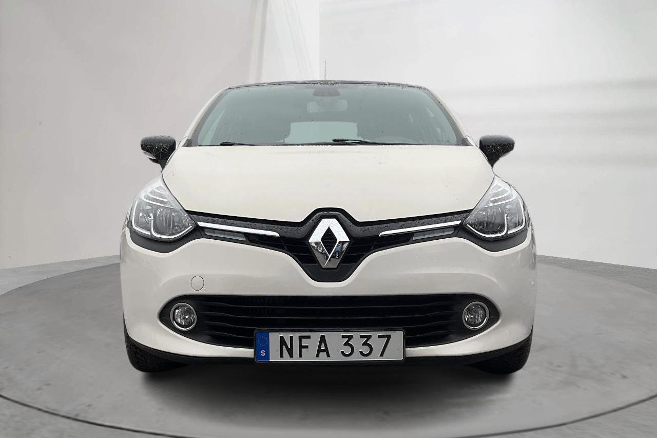 Renault Clio IV 0.9 TCe 90 5dr (90hk) - 46 940 km - Manual - white - 2016