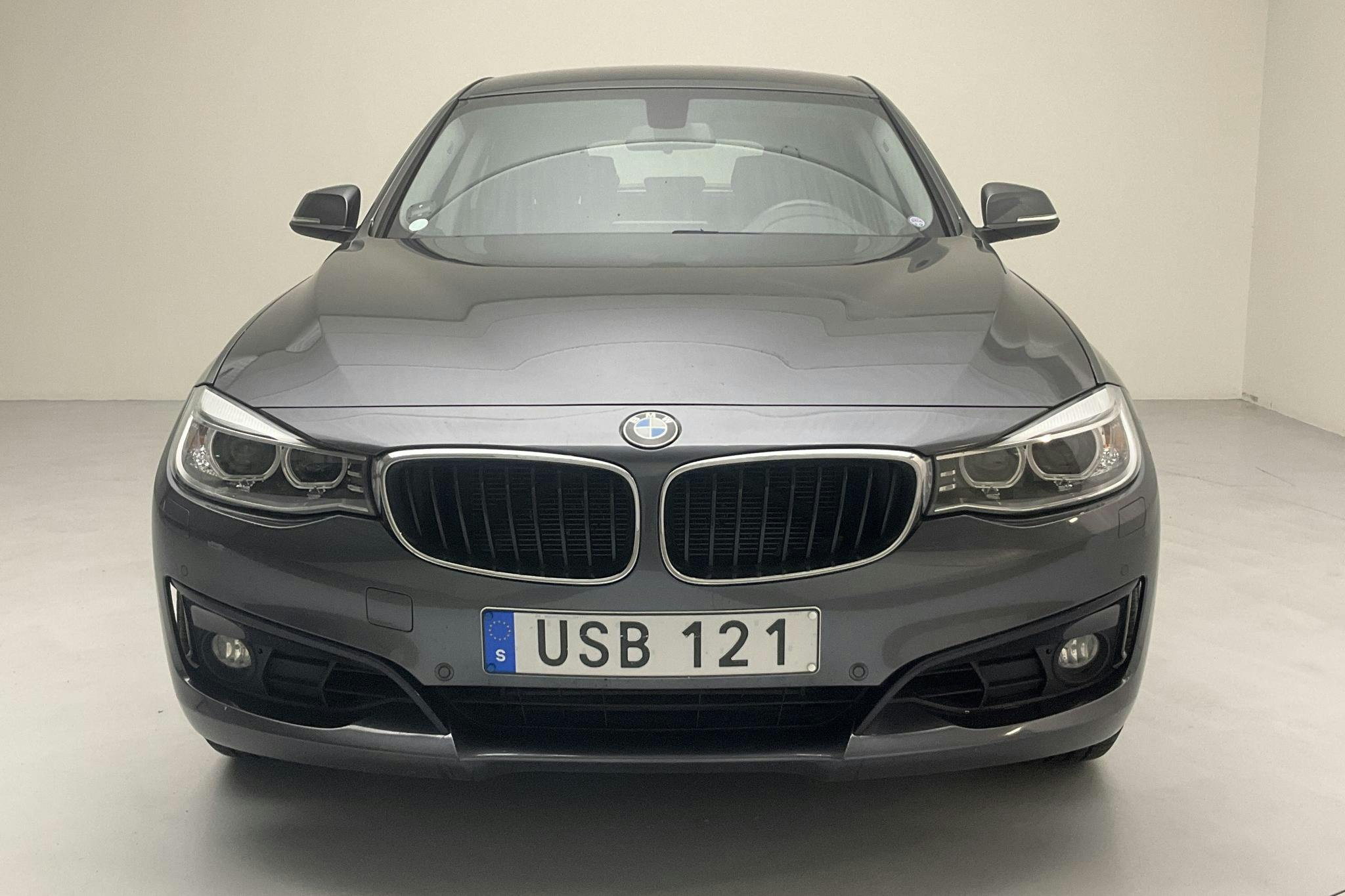 BMW 328i GT xDrive, F34 (245hk) - 5 905 mil - Automat - grå - 2016