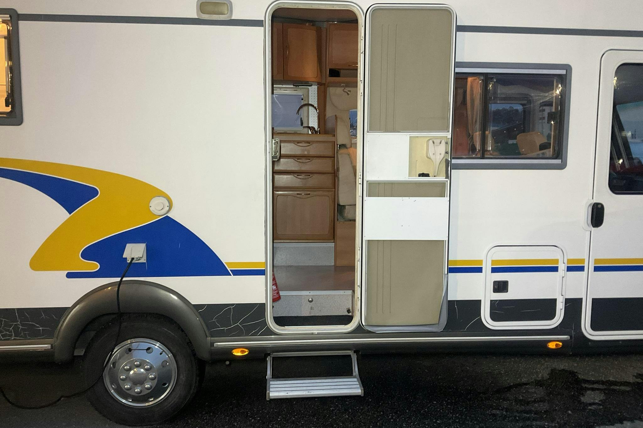 FIAT EURA MOBIL I 680 Husbil - 10 372 mil - Manuell - vit - 2005