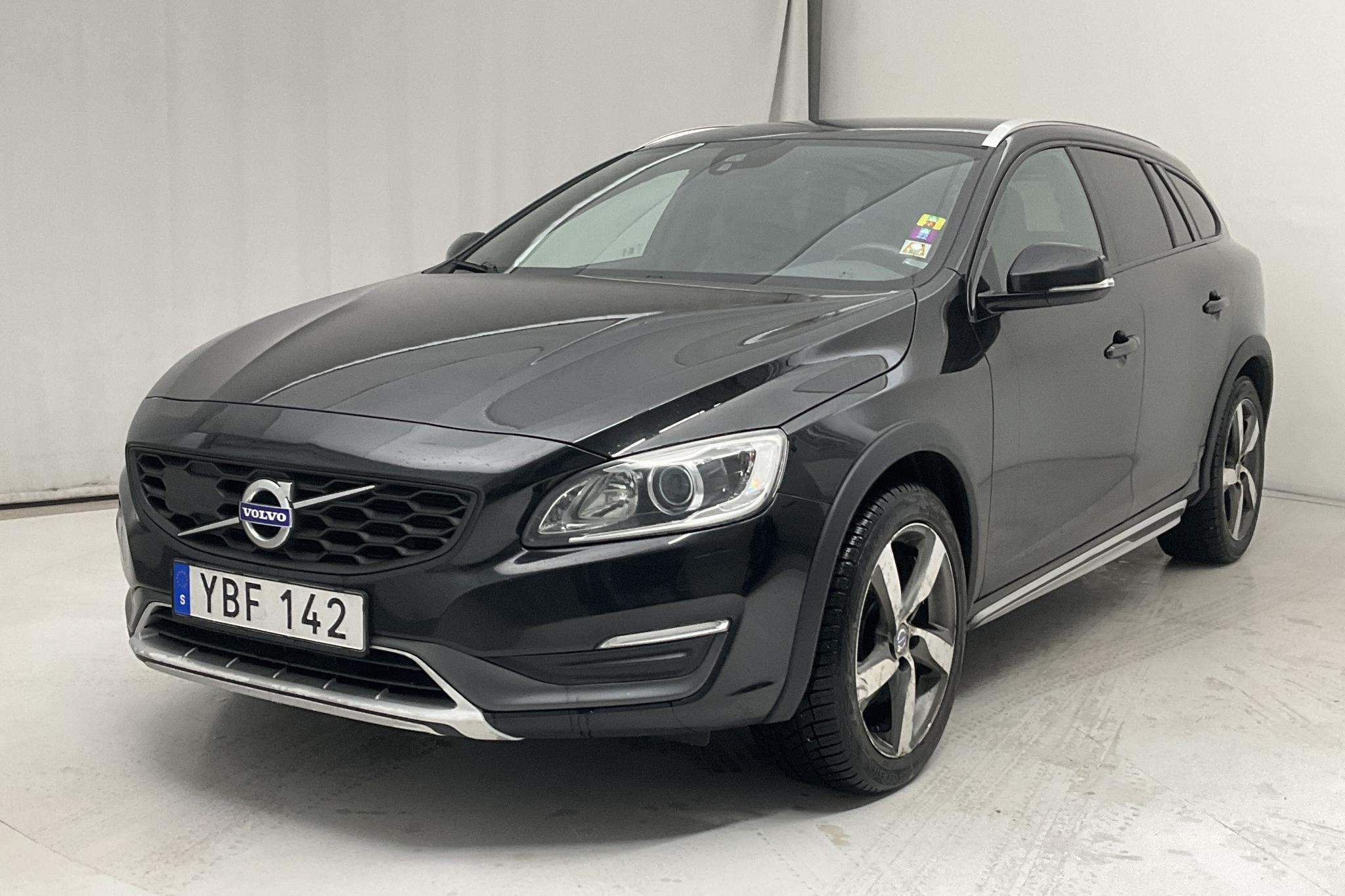 Volvo V60 D4 Cross Country AWD (190hk)