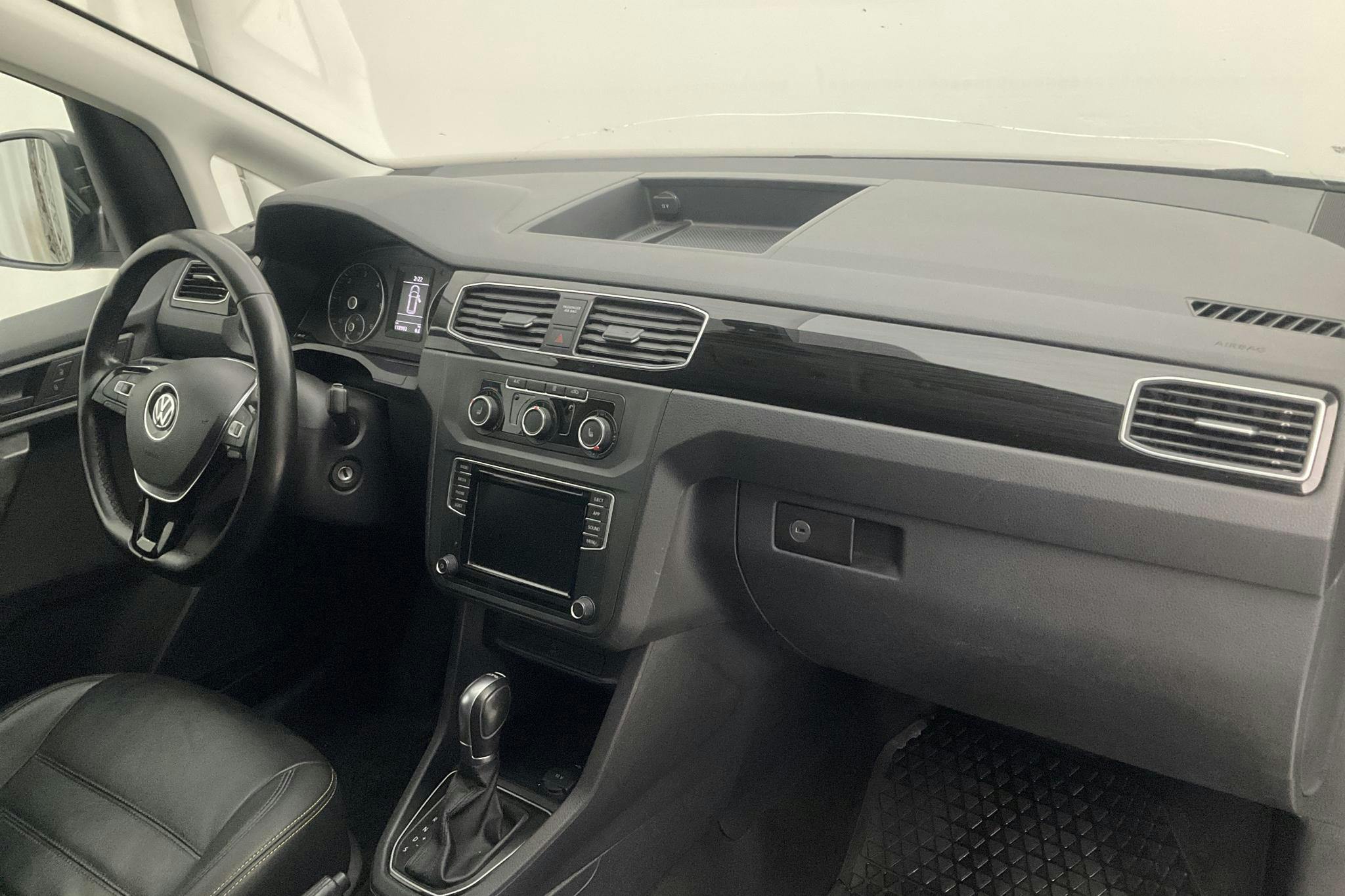 VW Caddy 2.0 TDI Skåp (102hk) - 118 990 km - Automatic - black - 2019