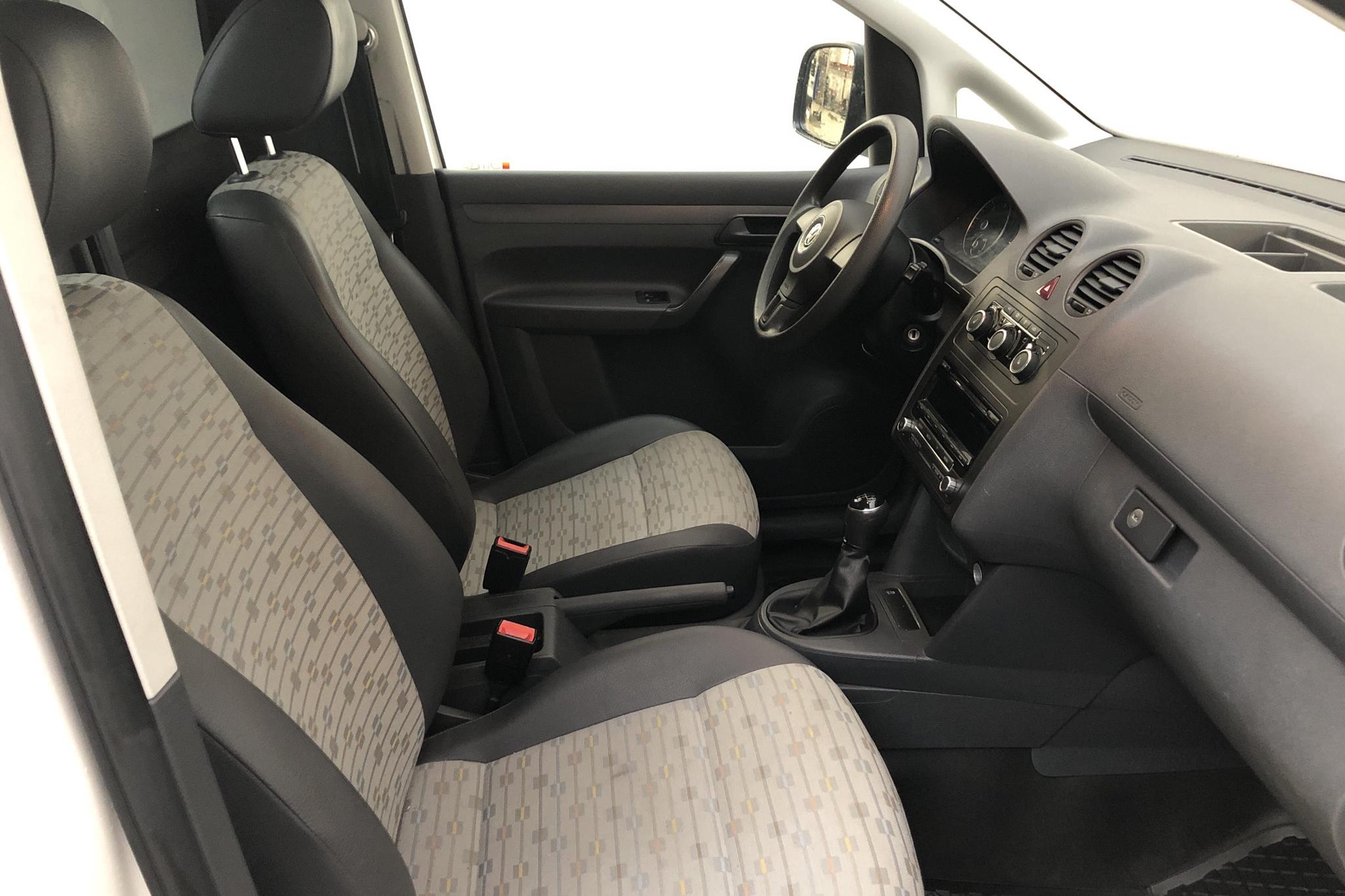 VW Caddy 1.6 TDI Skåp (102hk) - 145 850 km - Manual - white - 2013