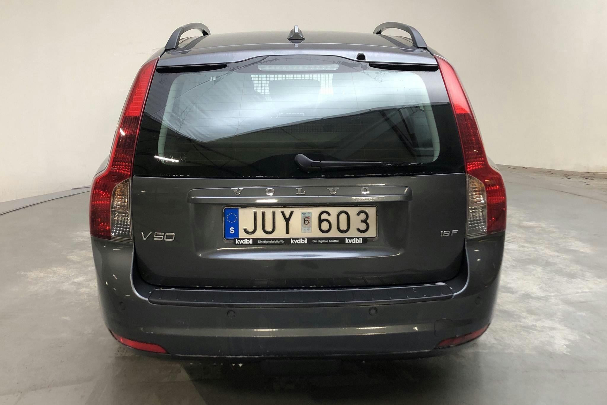 Volvo V50 1.8F (125hk) - 206 470 km - Manual - gray - 2009