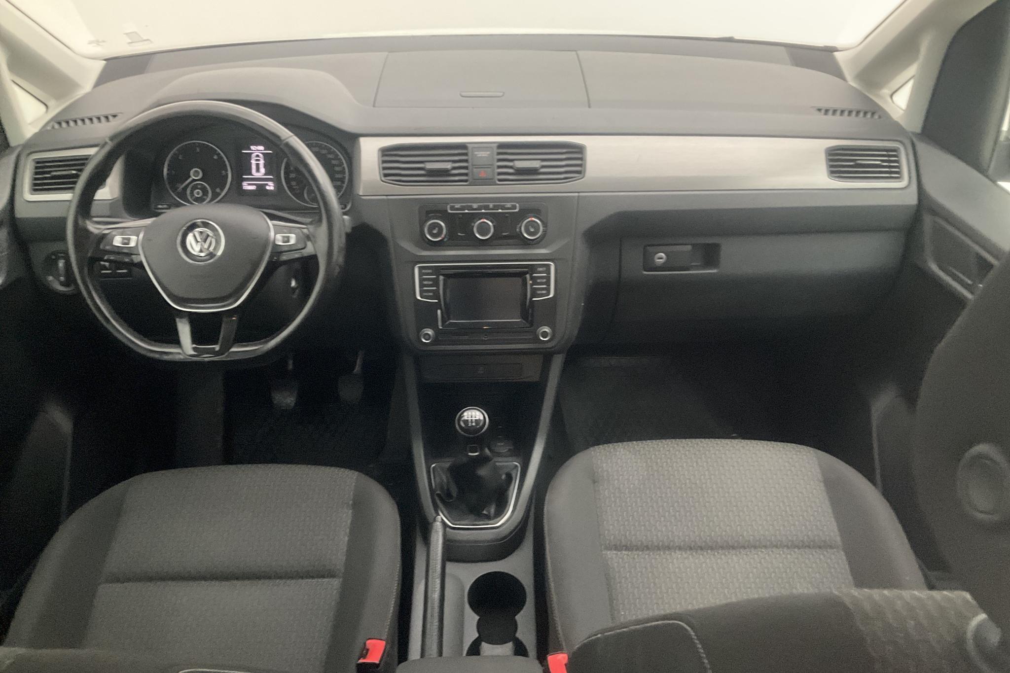 VW Caddy Life 2.0 TDI (75hk) - 7 381 mil - Manuell - vit - 2017