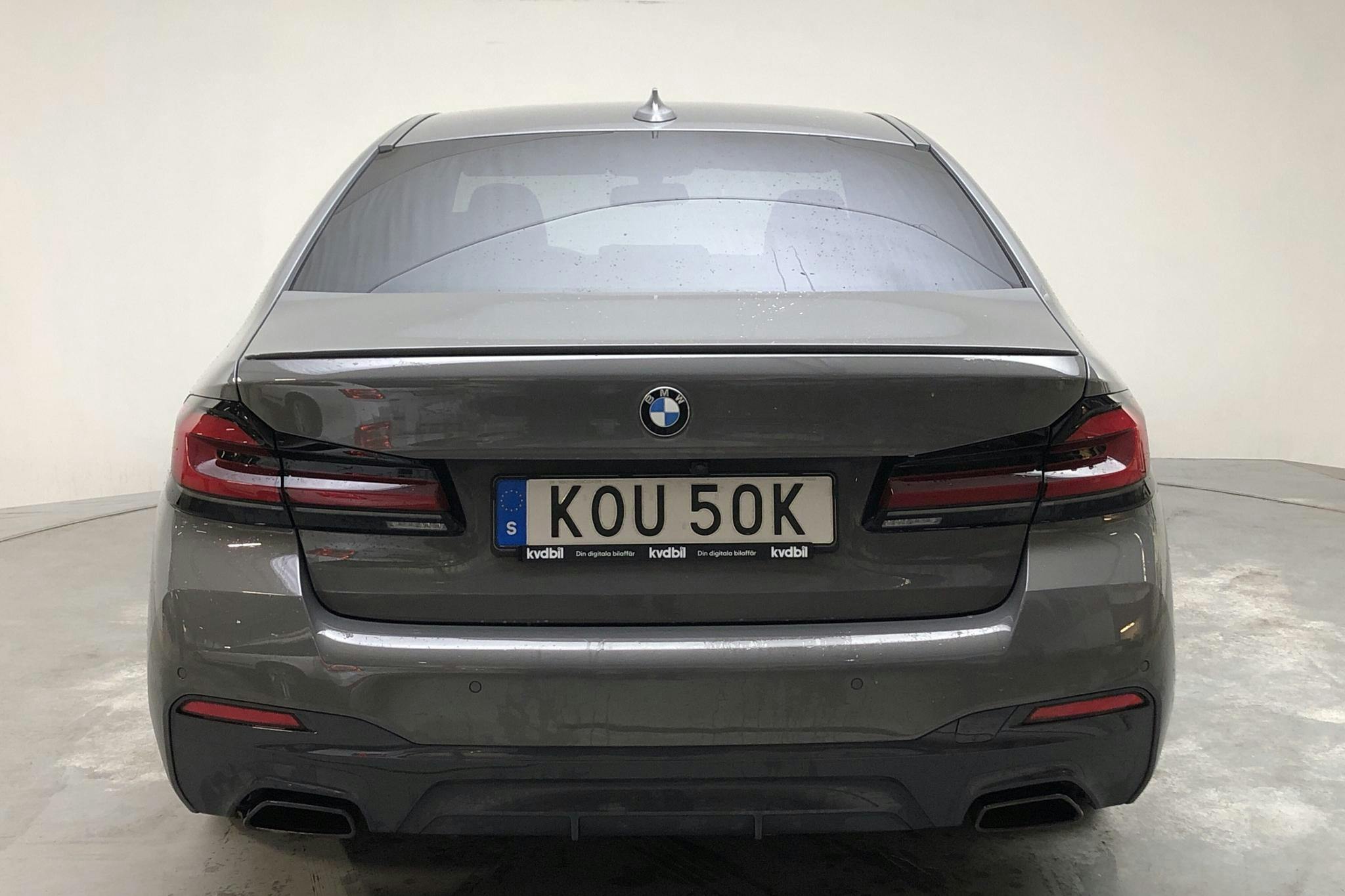 BMW 545e xDrive Sedan, G30 LCI (394hk) - 8 627 mil - Automat - grå - 2021