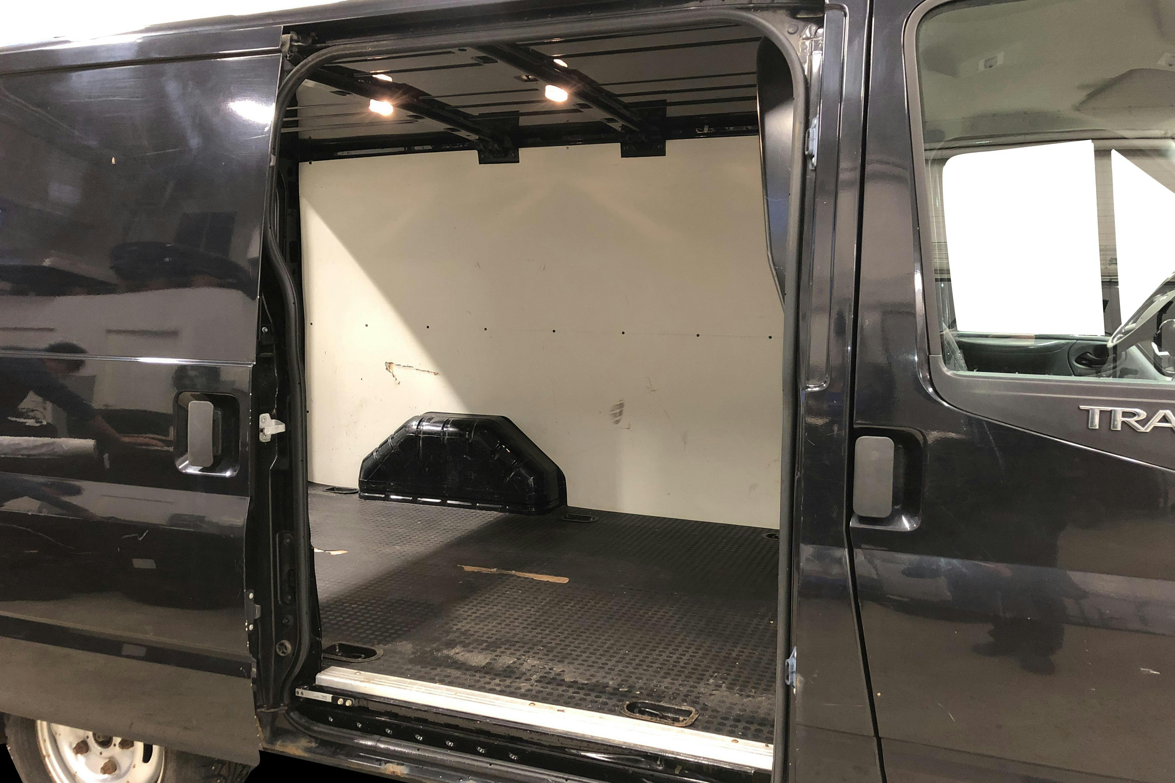 Ford Transit 260 2.2 TDCi Skåp (85hk) - 71 080 km - Manual - black - 2008