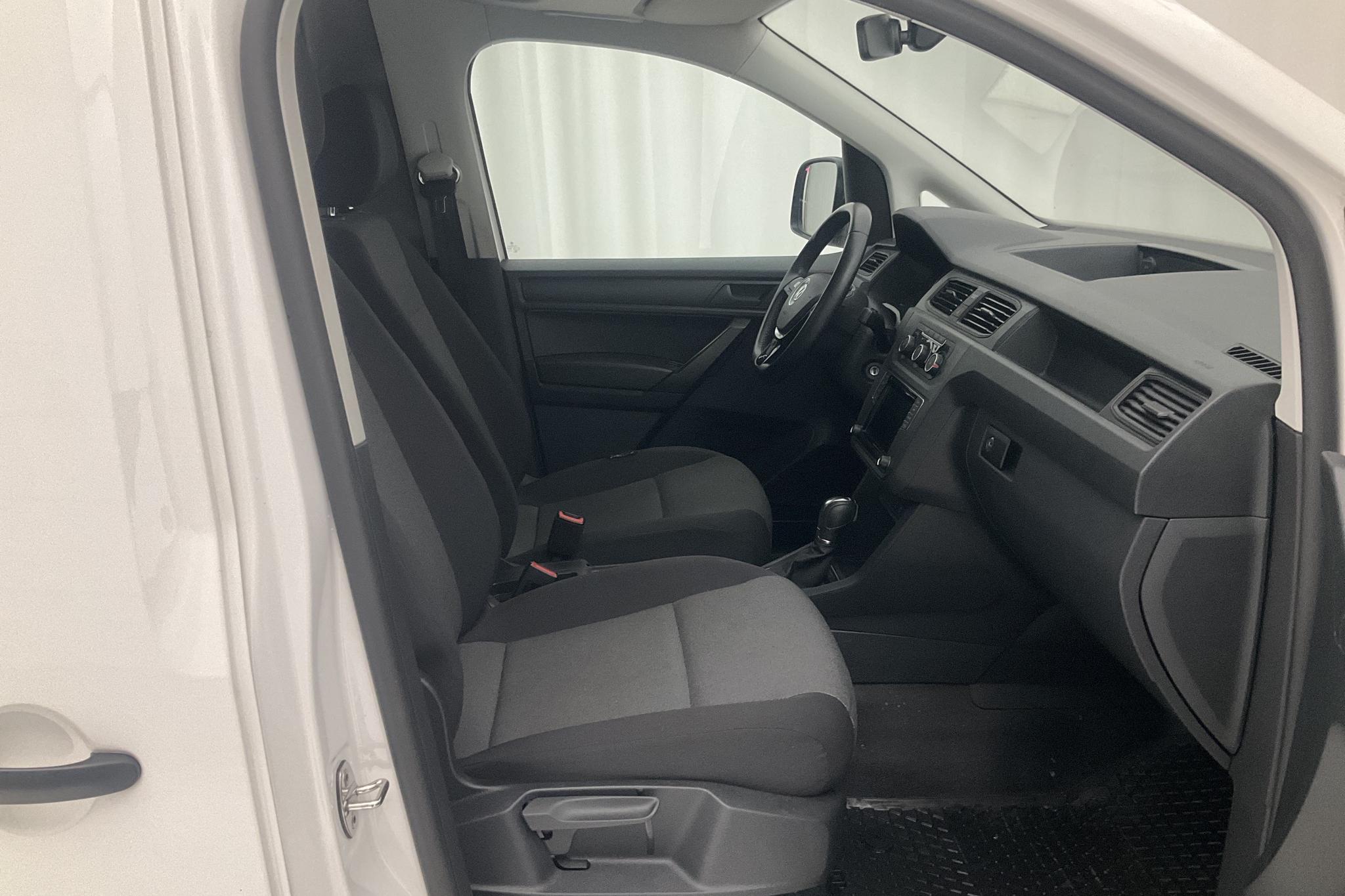VW Caddy Maxi 2.0 TDI (102hk) - 48 630 km - Automatic - white - 2020