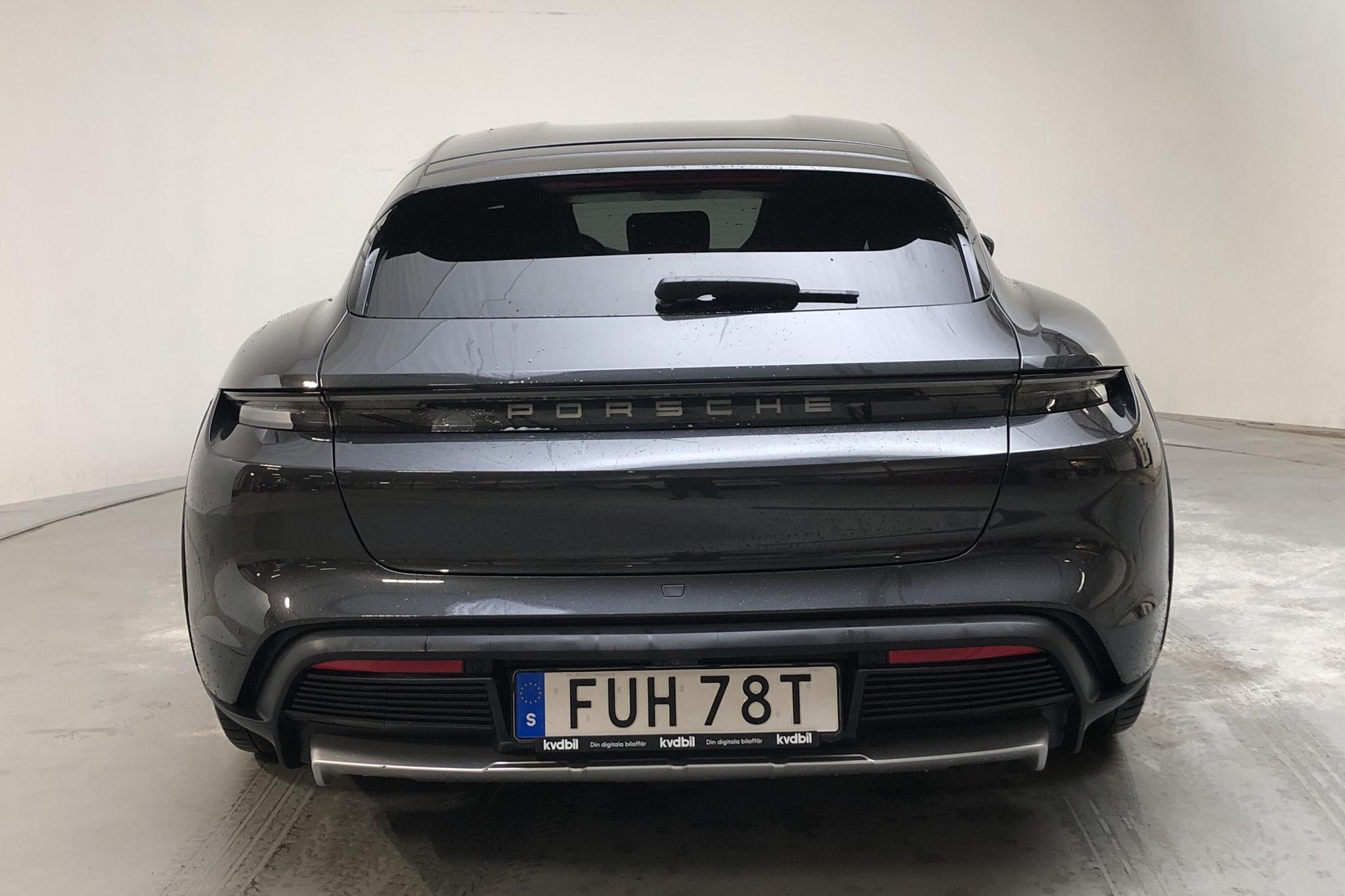 Porsche Taycan Cross Turismo 4S (571hk) - 75 250 km - Automatic - Dark Grey - 2021