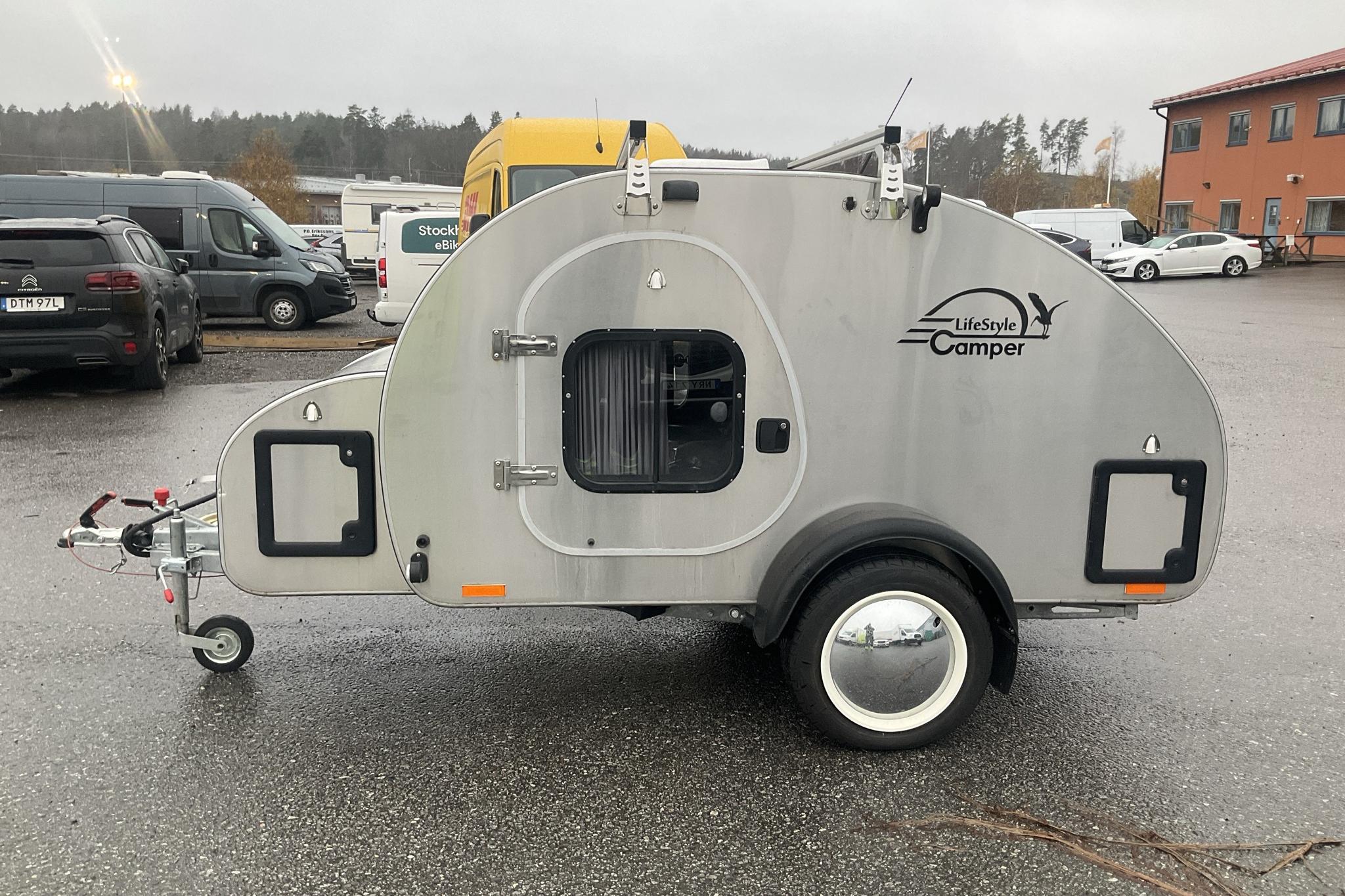 LifeStyleCamper SteelDrop Campersläpvagn - 0 mil - silver - 2020