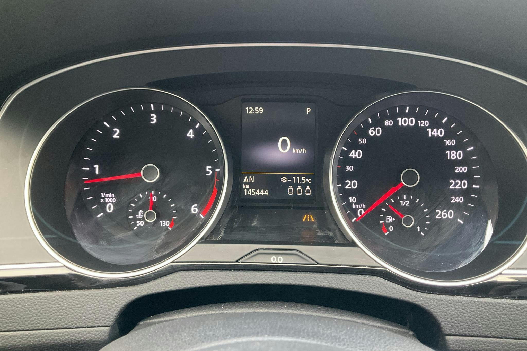 VW Passat 2.0 TDI Sportscombi 4MOTION (190hk) - 14 544 mil - Automat - Dark Grey - 2016
