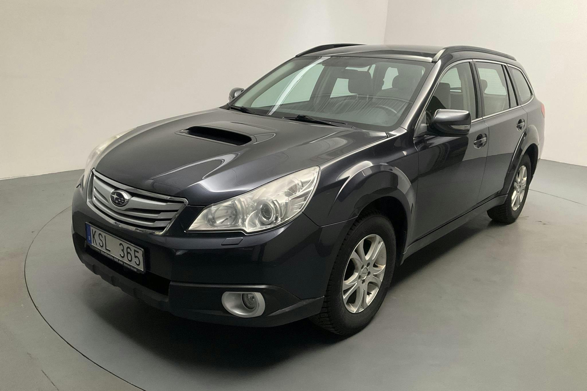 Subaru Outback 2.0D (150hk) - 180 100 km - Manual - Dark Grey - 2010