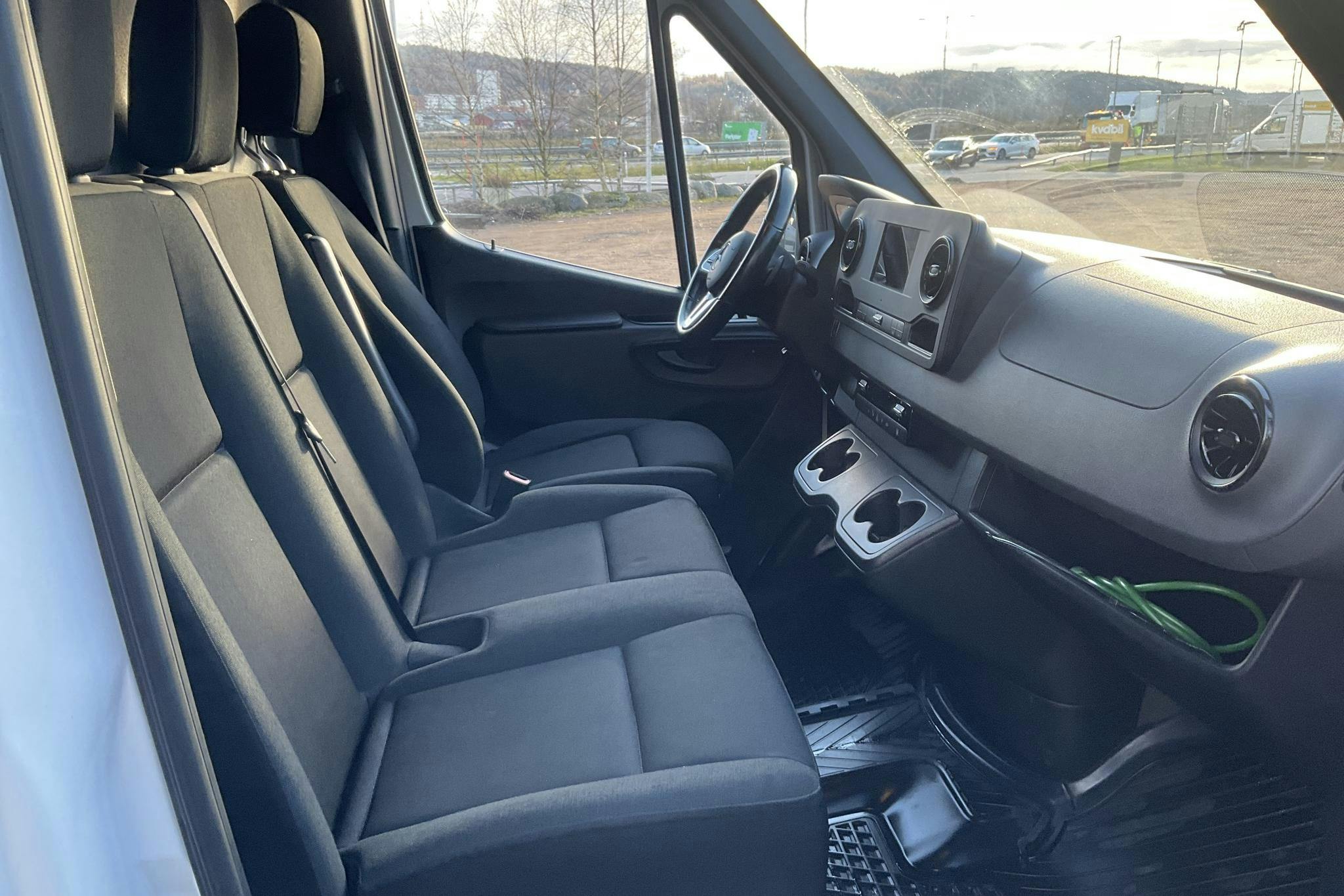 Mercedes Sprinter 316 CDI Skåp RWD (163hk) - 68 320 km - Automatic - white - 2021