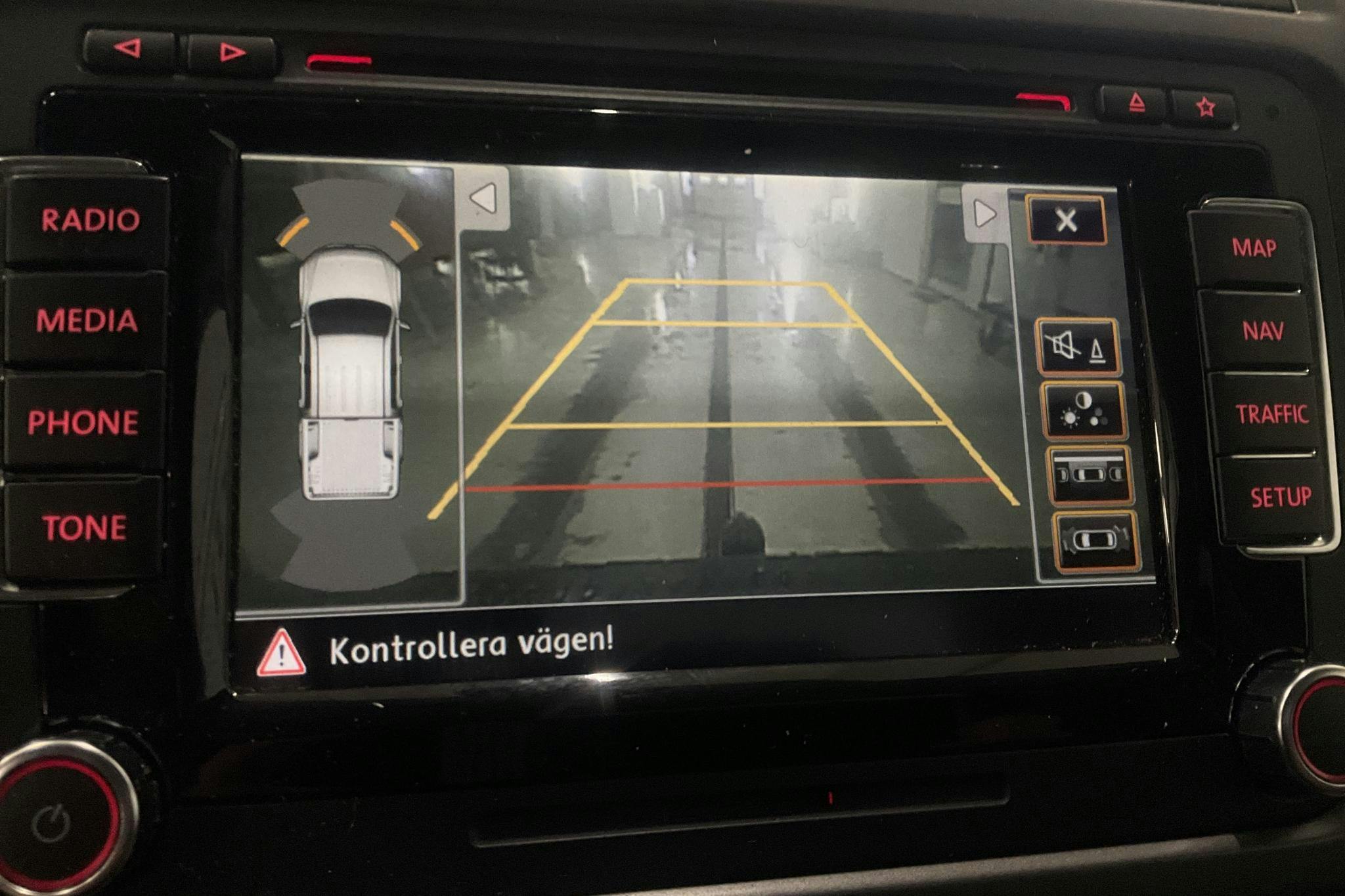 VW Amarok 2.0 TDI 4motion (180hk) - 25 227 mil - Automat - svart - 2016