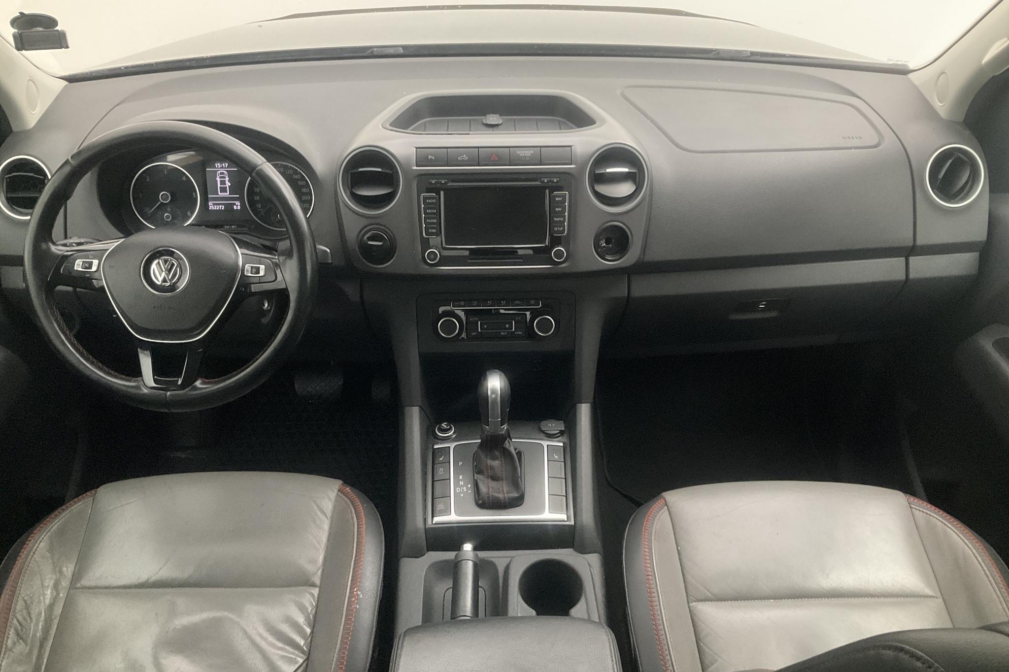 VW Amarok 2.0 TDI 4motion (180hk) - 25 227 mil - Automat - svart - 2016