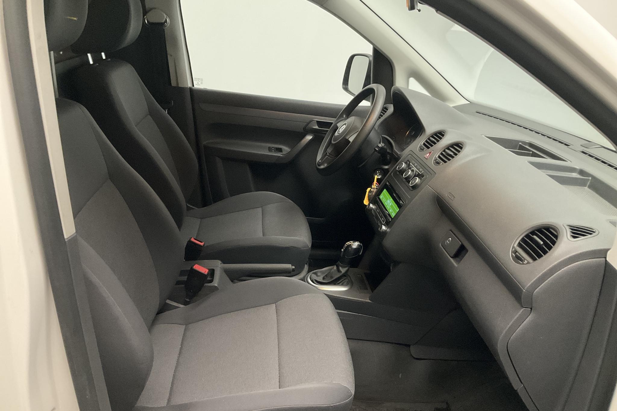 VW Caddy 1.6 TDI Maxi Skåp (102hk) - 2 718 mil - Automat - vit - 2015