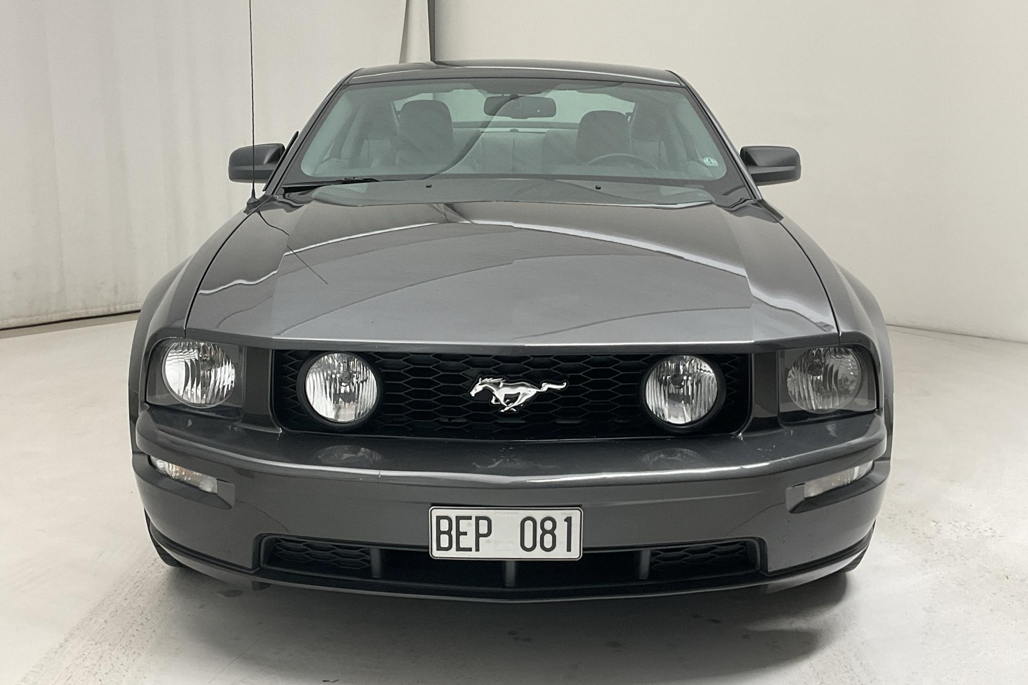 Ford Mustang GT 4.6 V8 Coupé (300hk) - 97 880 km - Automatic - Dark Grey - 2007
