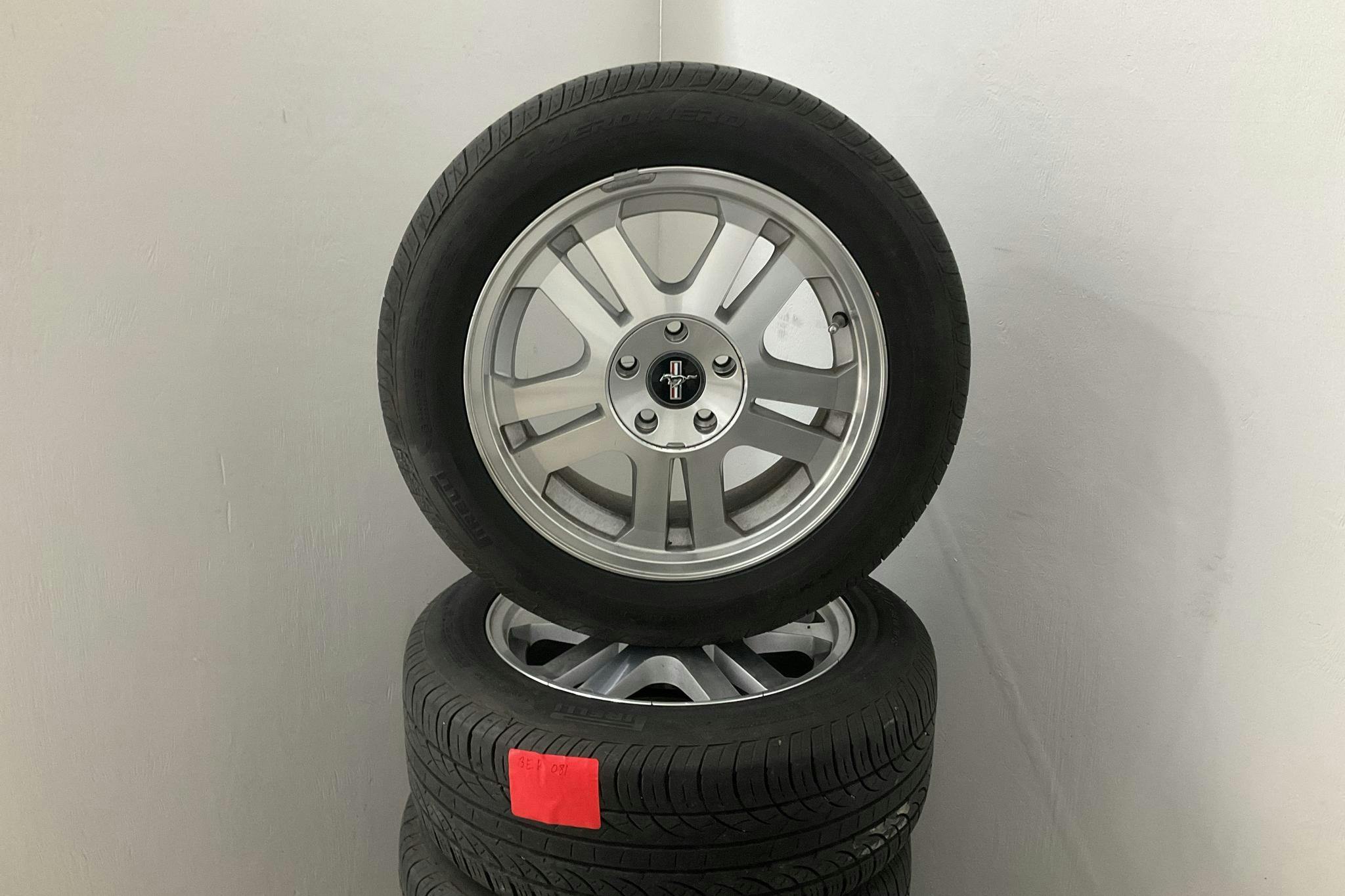 Ford Mustang GT 4.6 V8 Coupé (300hk) - 97 880 km - Automatic - Dark Grey - 2007