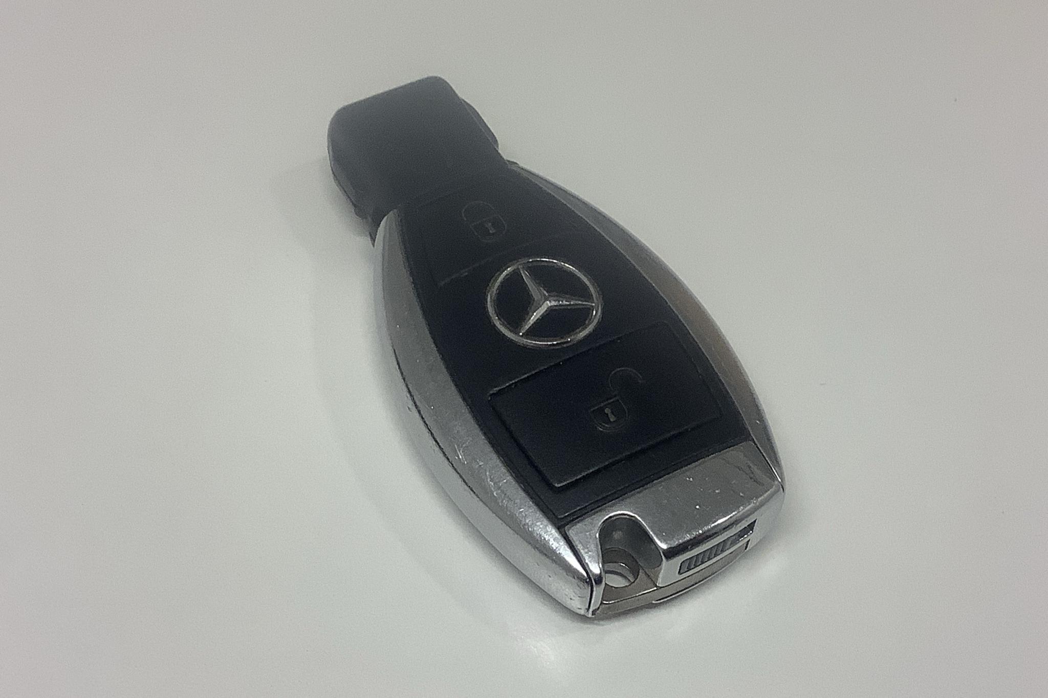 Mercedes C 180 Kombi S204 (156hk) - 15 607 mil - Automat - grå - 2012