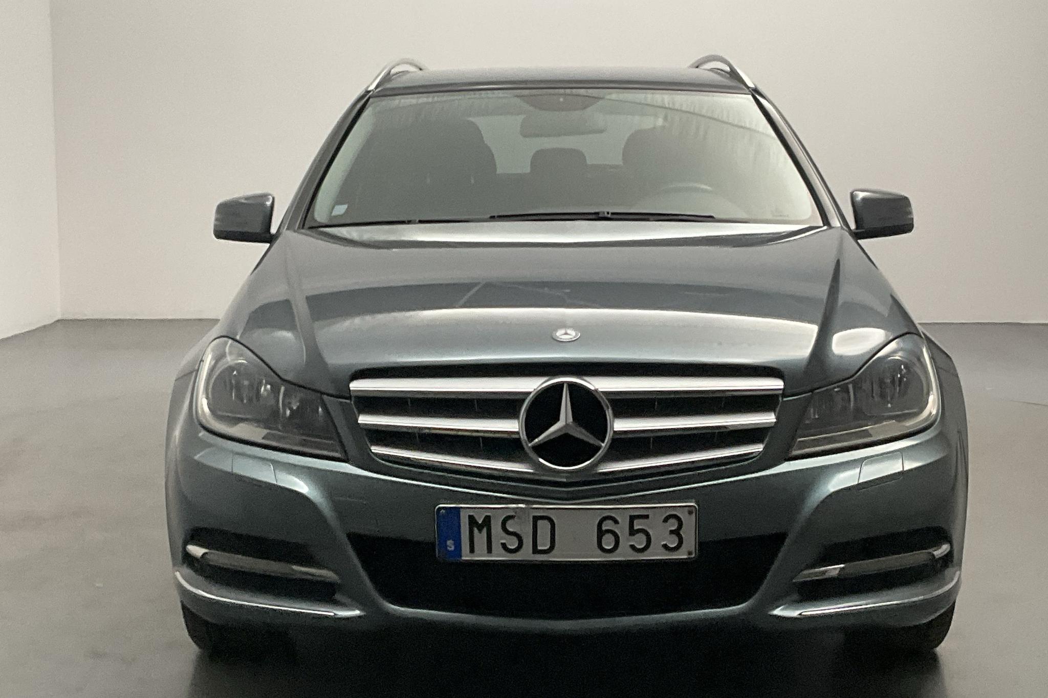 Mercedes C 180 Kombi S204 (156hk) - 156 070 km - Automatic - gray - 2012
