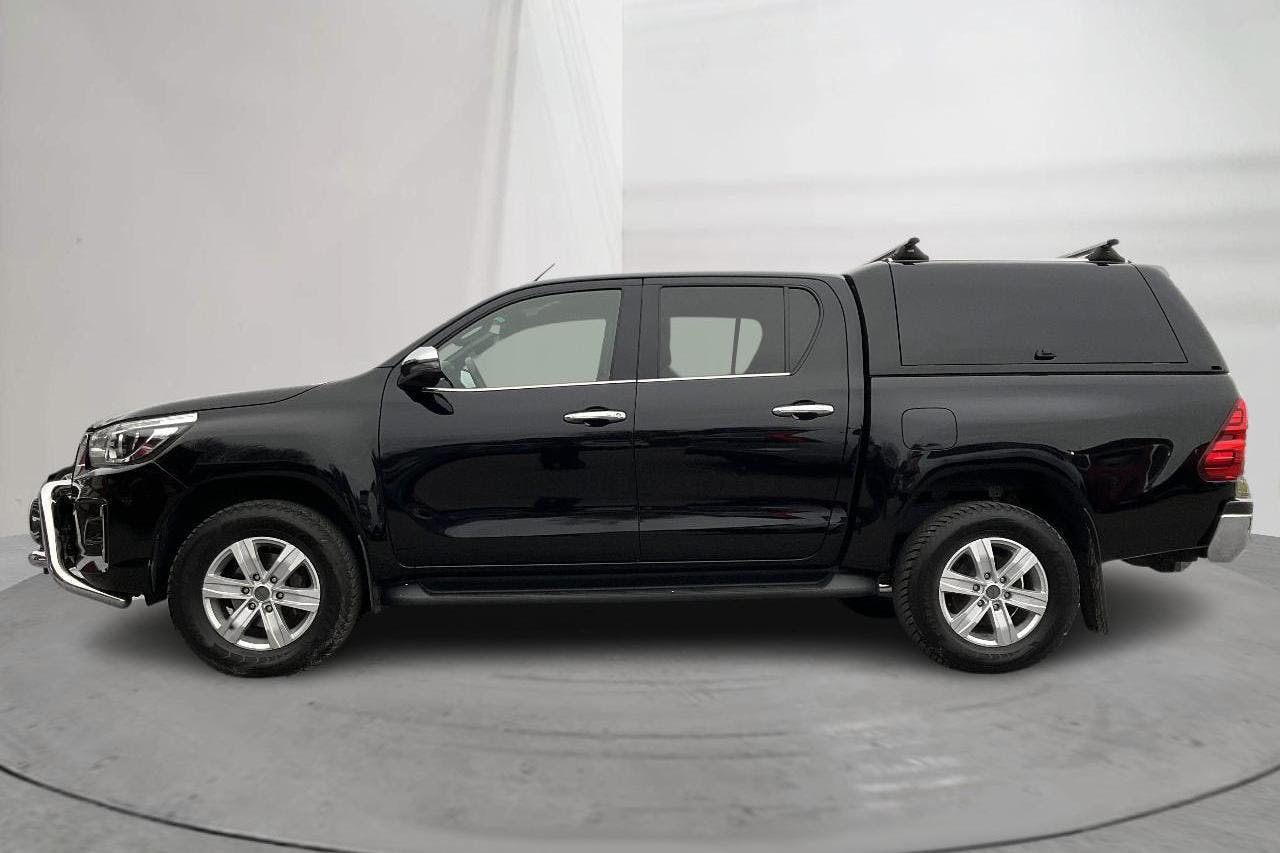 Toyota Hilux 2.4 D 4WD (150hk) - 15 047 mil - Automat - svart - 2019