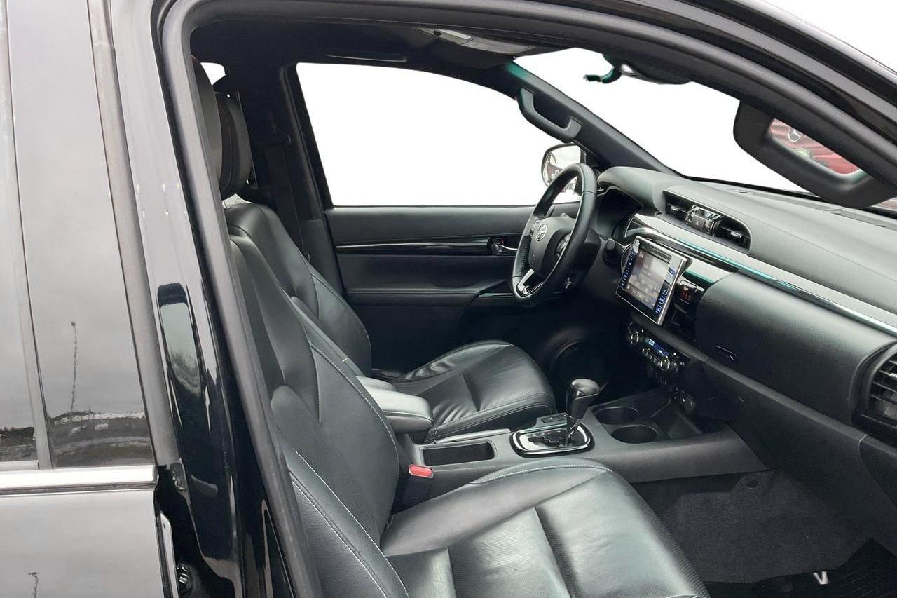 Toyota Hilux 2.4 D 4WD (150hk) - 150 470 km - Automatic - black - 2019