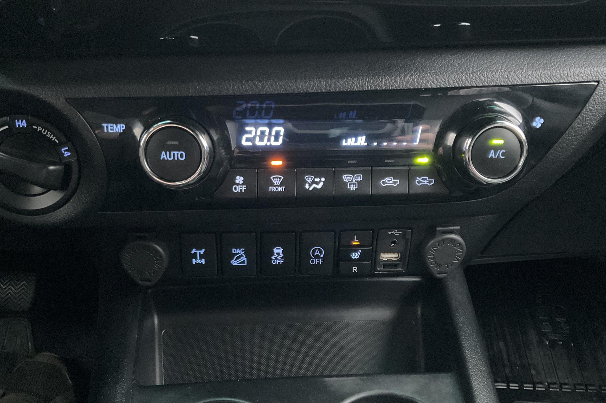Toyota Hilux 2.4 D 4WD (150hk) - 150 470 km - Automatic - black - 2019