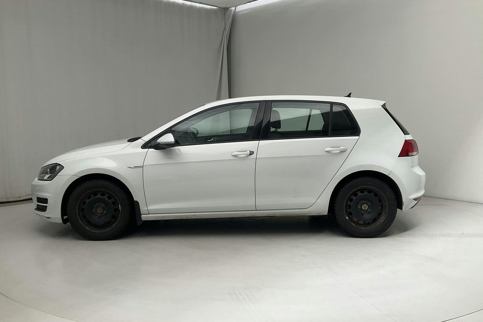VW Golf VII 1.4 TGI 5dr (110hk) - 111 560 km - Automatic - white - 2017