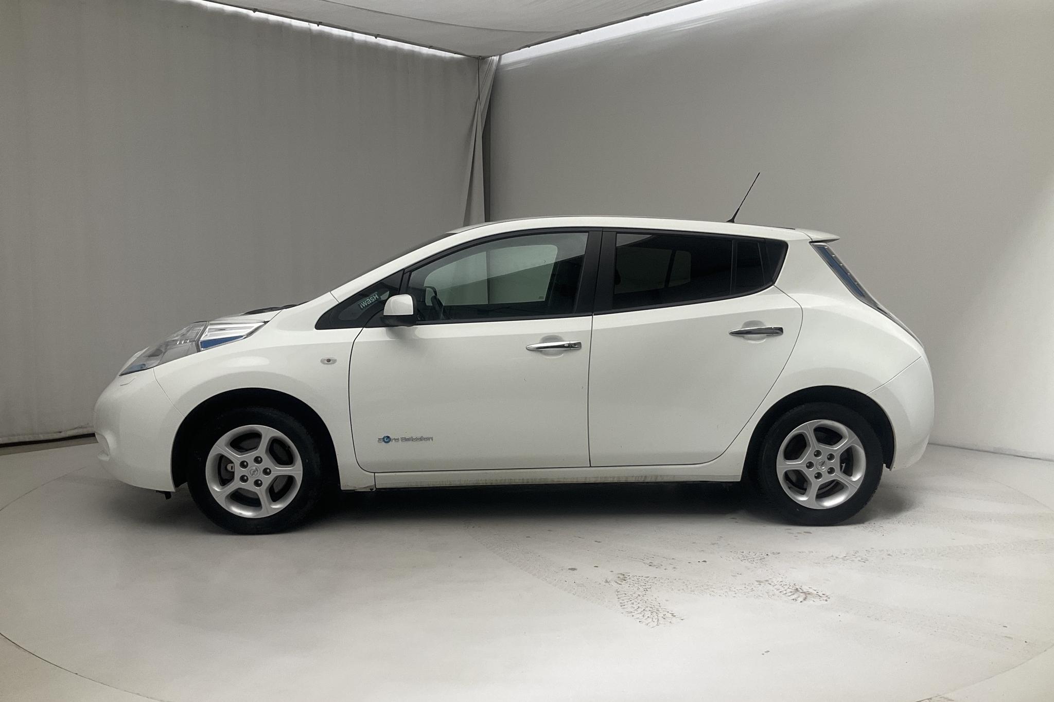 Nissan LEAF 5dr (109hk) - 29 270 km - Automatic - white - 2017
