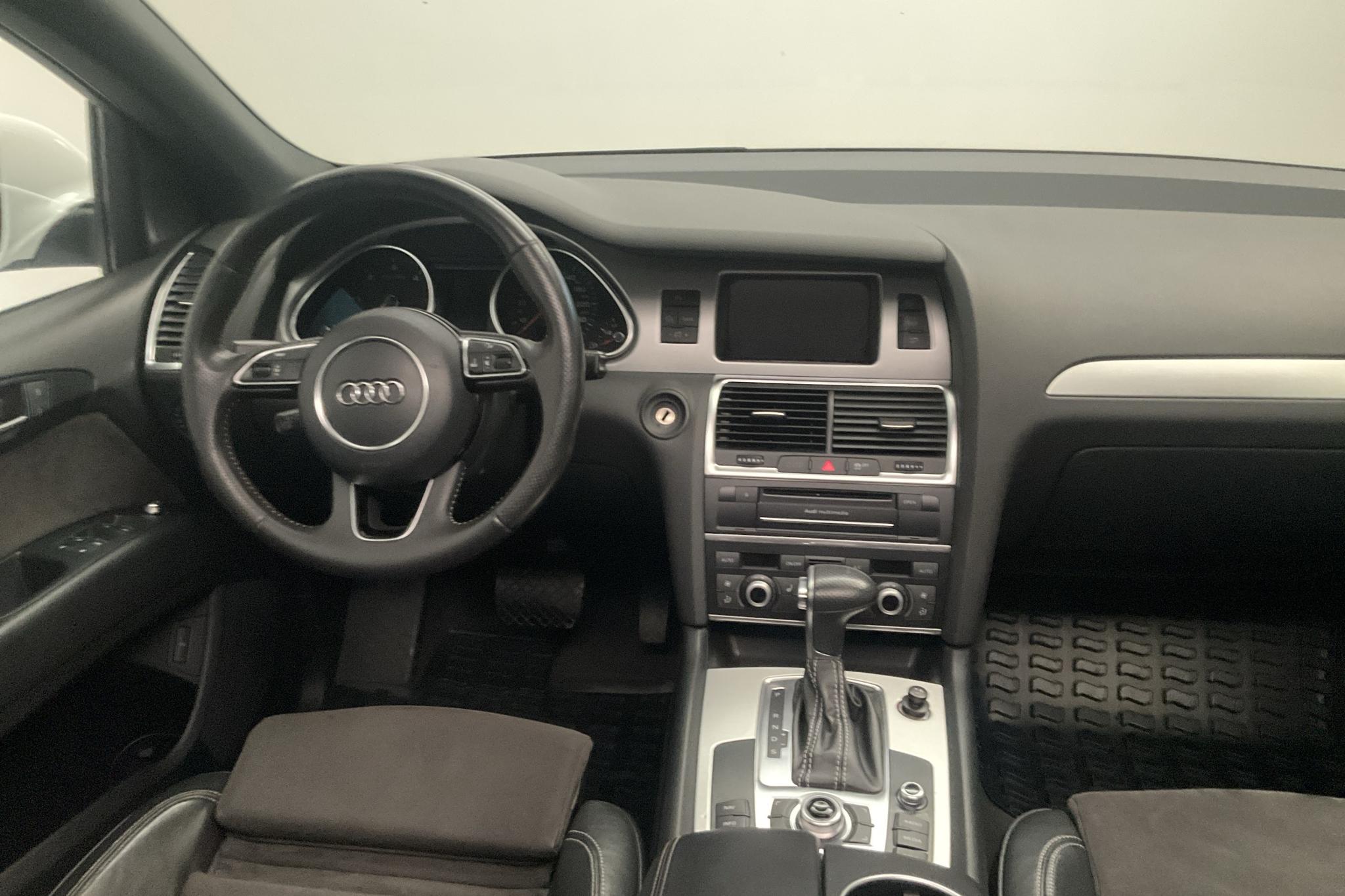 Audi Q7 3.0 TDI quattro (245hk) - 22 954 mil - Automat - vit - 2013