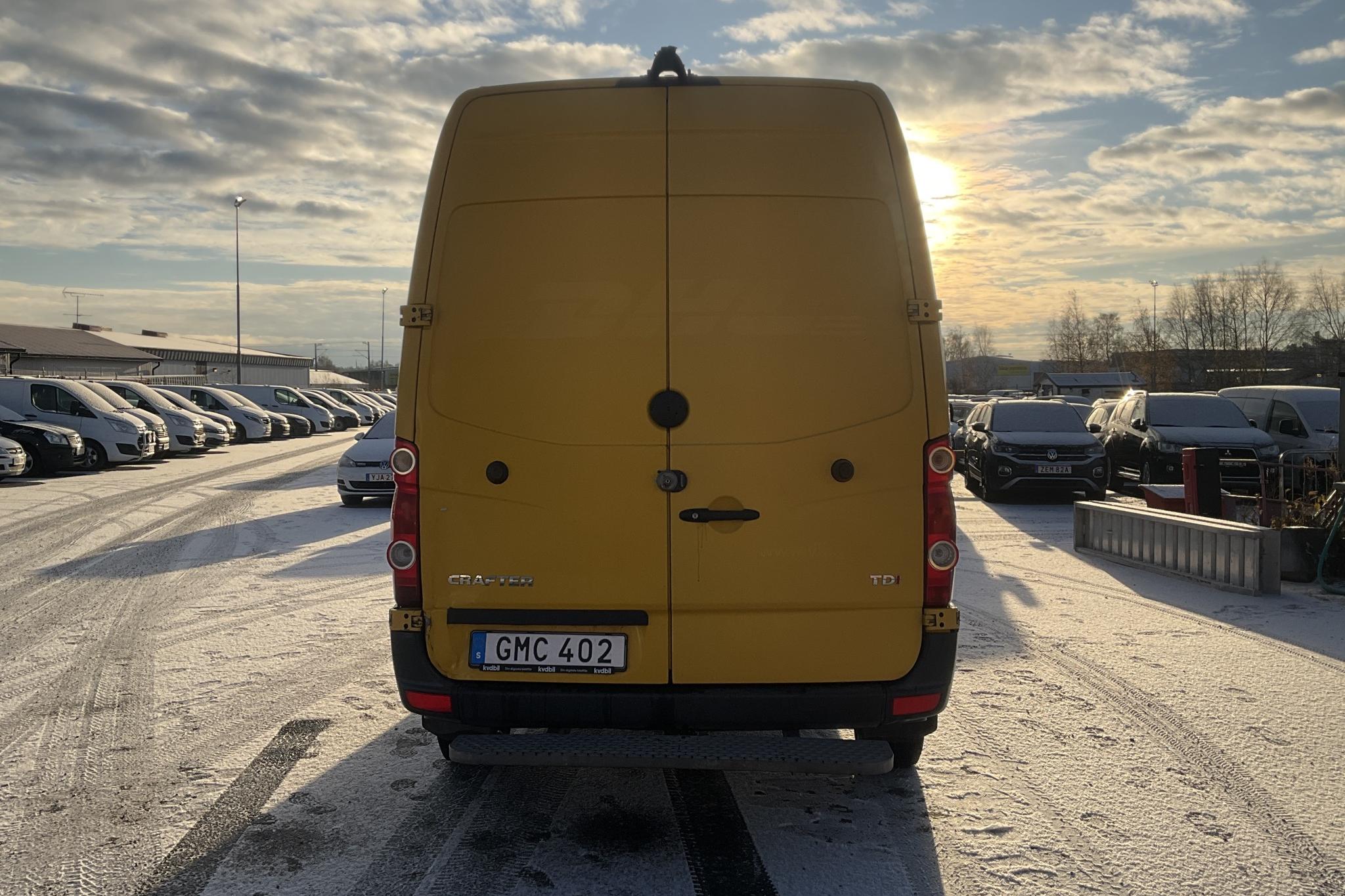 VW Crafter 35 2.0 TDI Skåp (136hk) - 315 220 km - Manual - Light Yellow - 2015