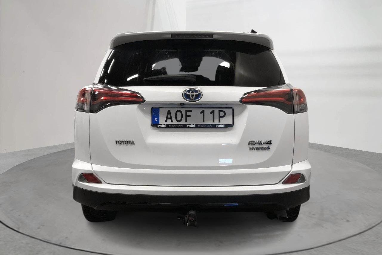 Toyota RAV4 2.5 HSD AWD (197hk) - 6 914 mil - Automat - vit - 2019