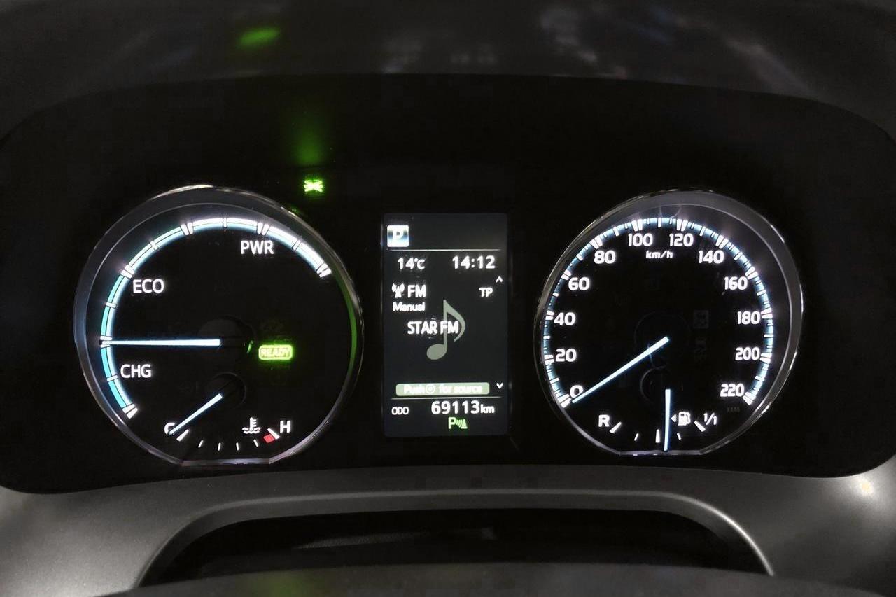 Toyota RAV4 2.5 HSD AWD (197hk) - 6 914 mil - Automat - vit - 2019