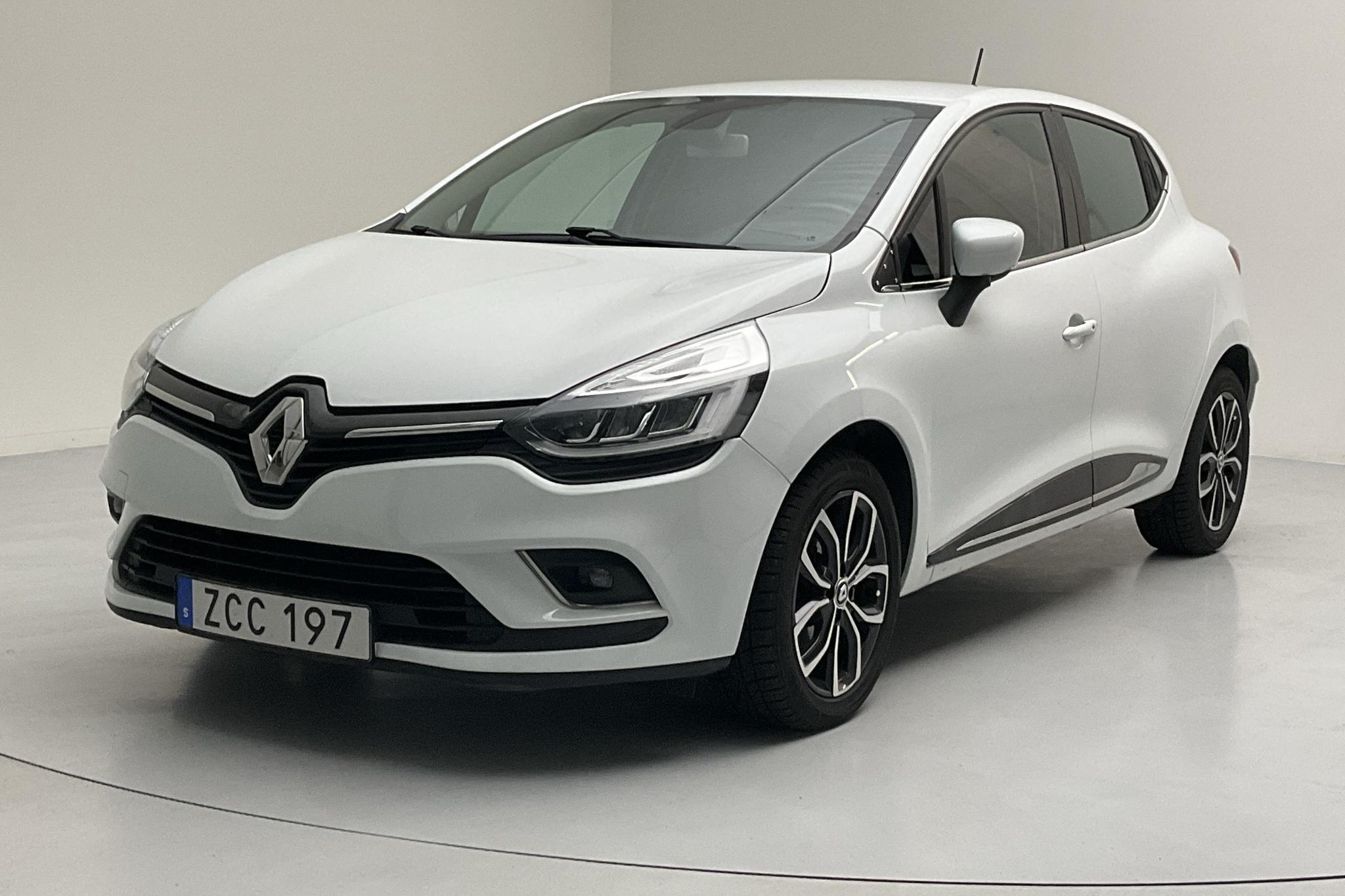 Renault Clio IV 1.2 TCe 120 5dr (120hk) - 43 790 km - Automatic - white - 2018