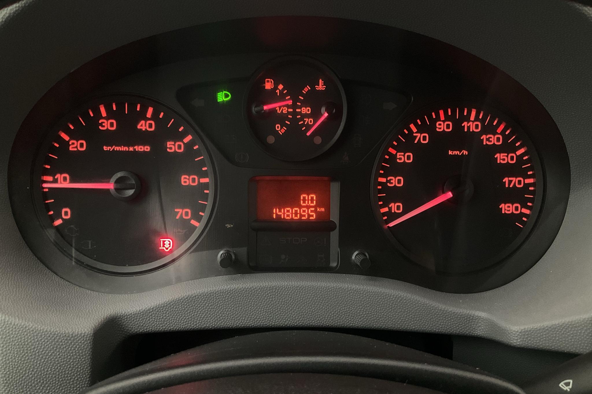 Peugeot Expert 2.0 HDI Skåp (120hk) - 148 100 km - Manual - Light Grey - 2011