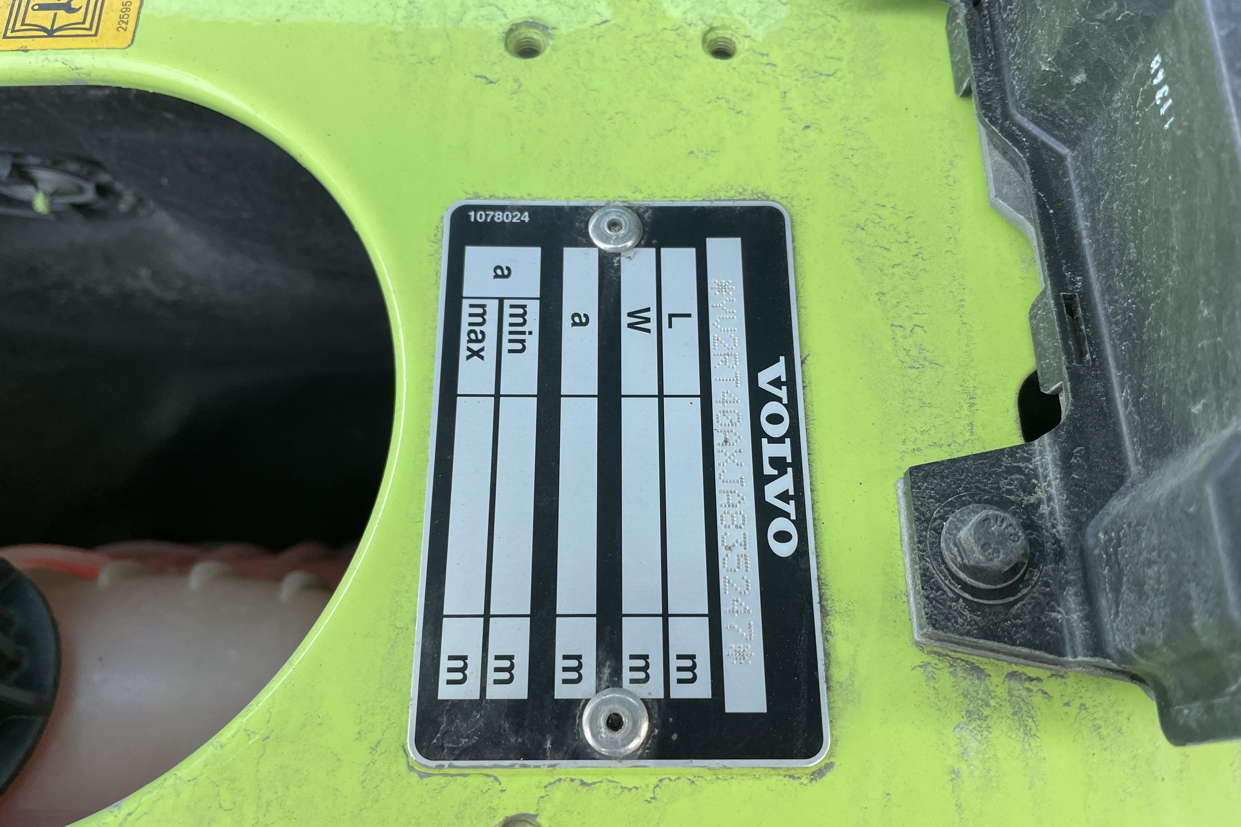 VOLVO FH500 - 159 213 km - Automat - Light Green - 2018