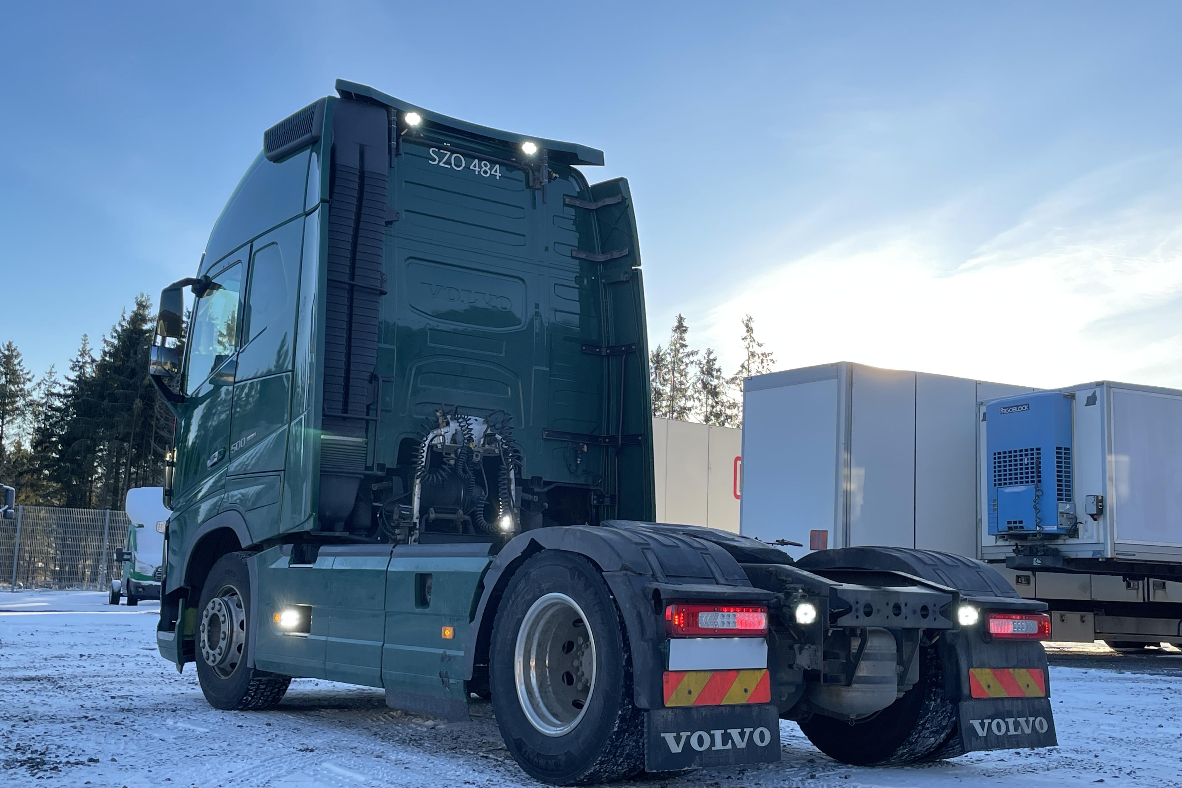VOLVO FH500 - 159 213 km - Automat - Light Green - 2018