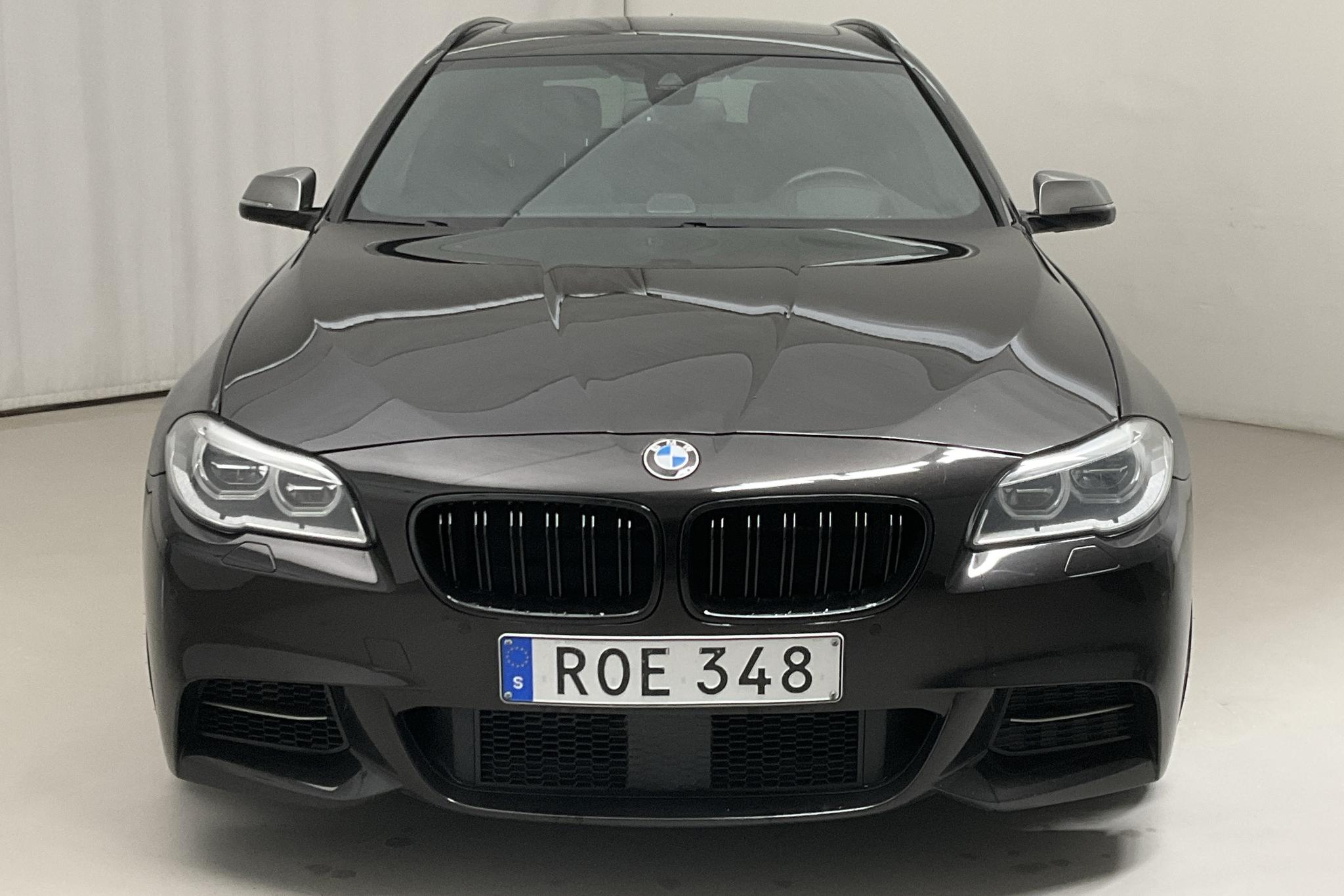 BMW M550d xDrive Touring, F11 (381hk) - 179 220 km - Automaatne - must - 2015