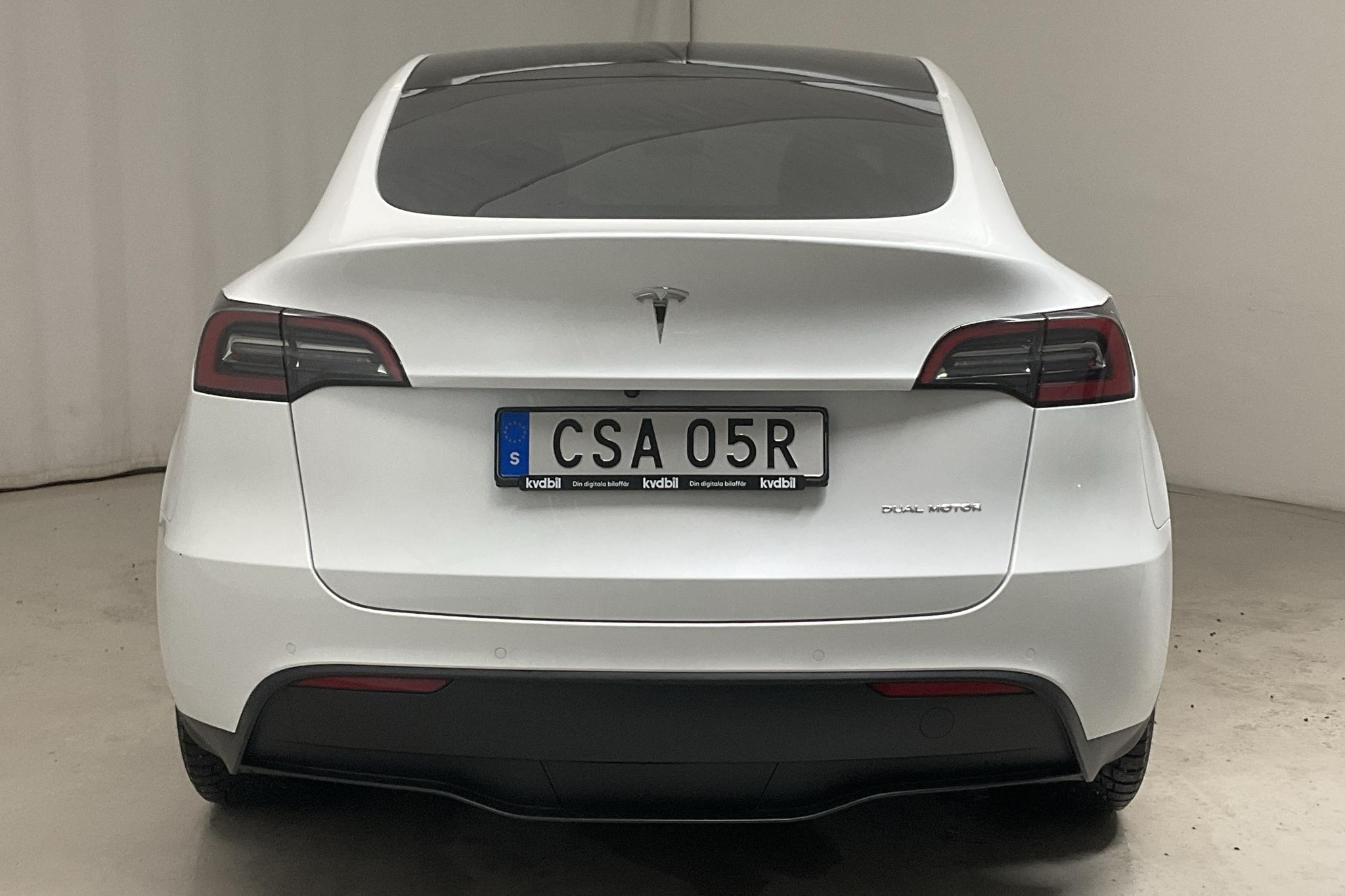Tesla Model Y Long Range Dual Motor AWD - 5 112 mil - Automat - vit - 2021