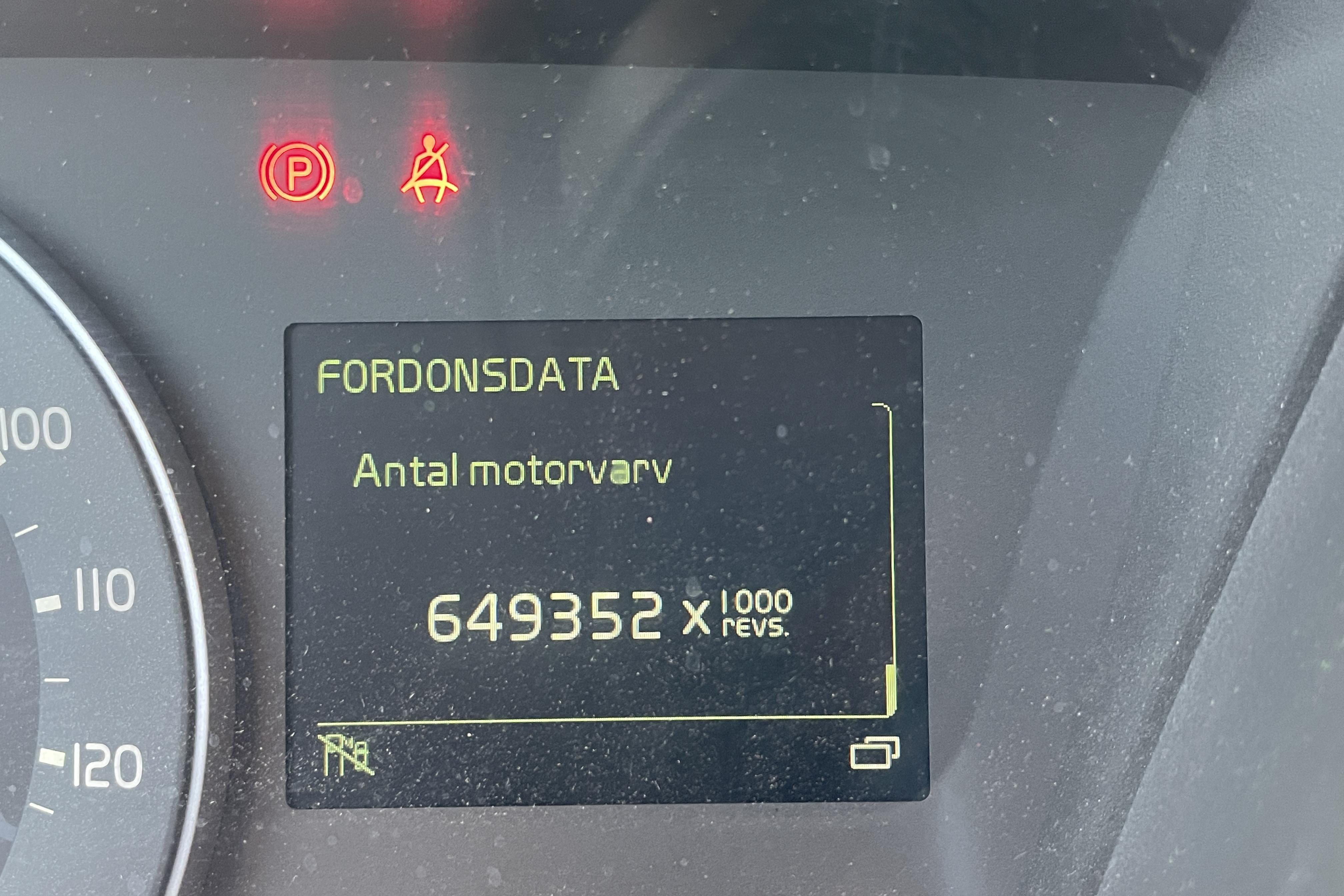 VOLVO FM - 575 319 km - Automatic - Light Brown - 2015