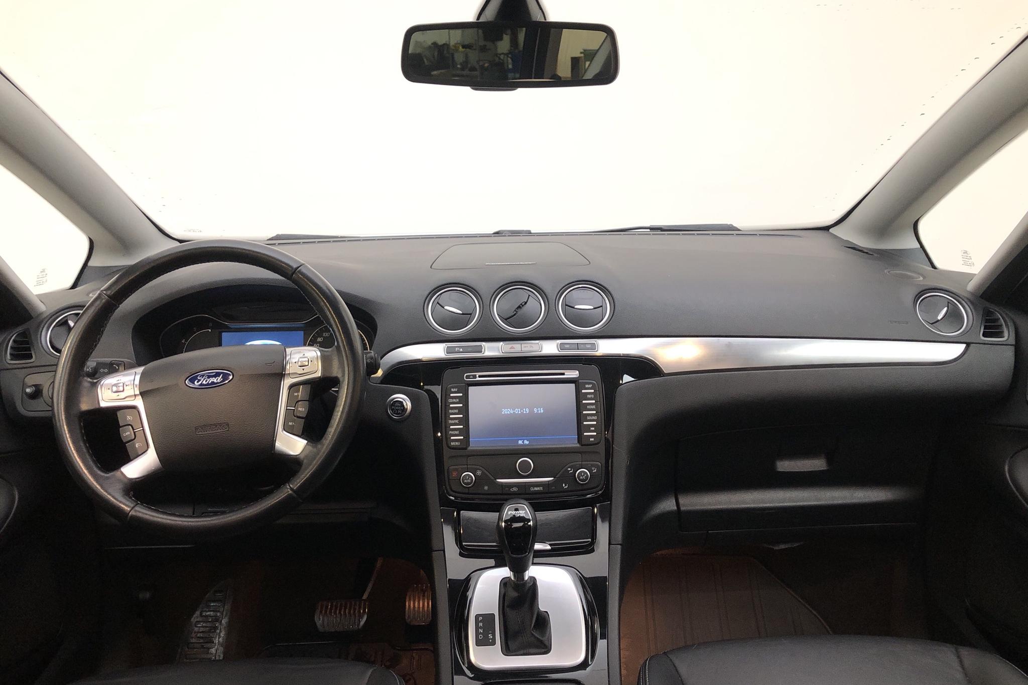 Ford S-MAX 2.0 Duratorq TDCi (163hk) - 18 942 mil - Automat - vit - 2015