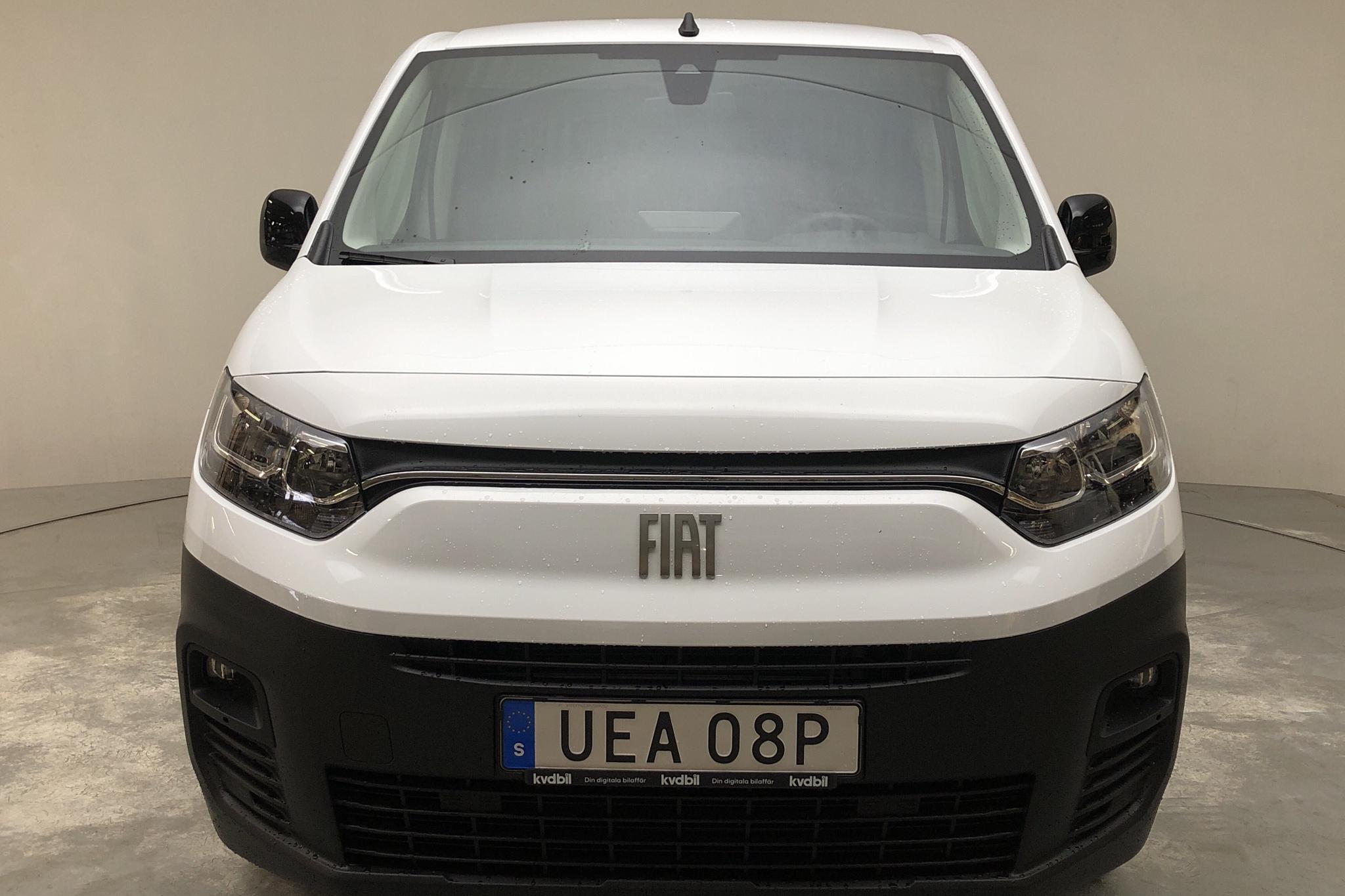Fiat fiat doblo van ip 1.5 (130hk) - 1 mil - Automat - vit - 2023