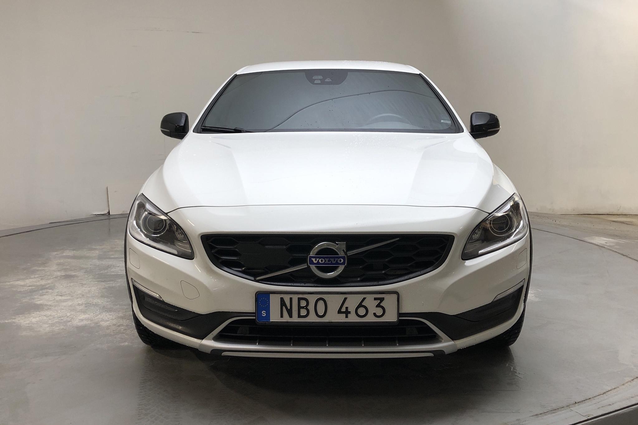 Volvo S60 D4 Cross Country AWD (190hk) - 97 840 km - Automatic - white - 2018