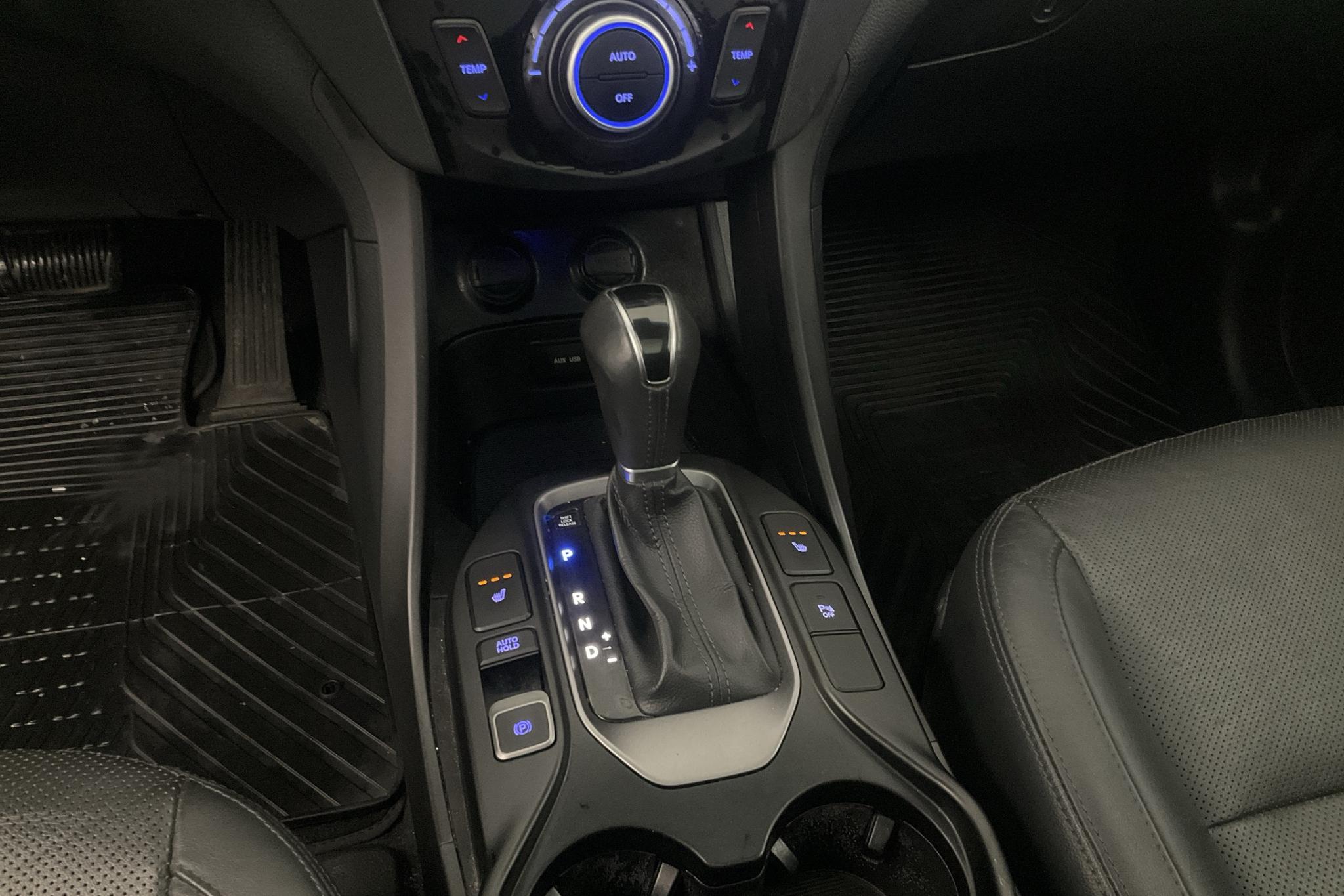 Hyundai Santa Fé 2.2 CRDi-R 4WD (197hk) - 14 302 mil - Automat - Dark Blue - 2015